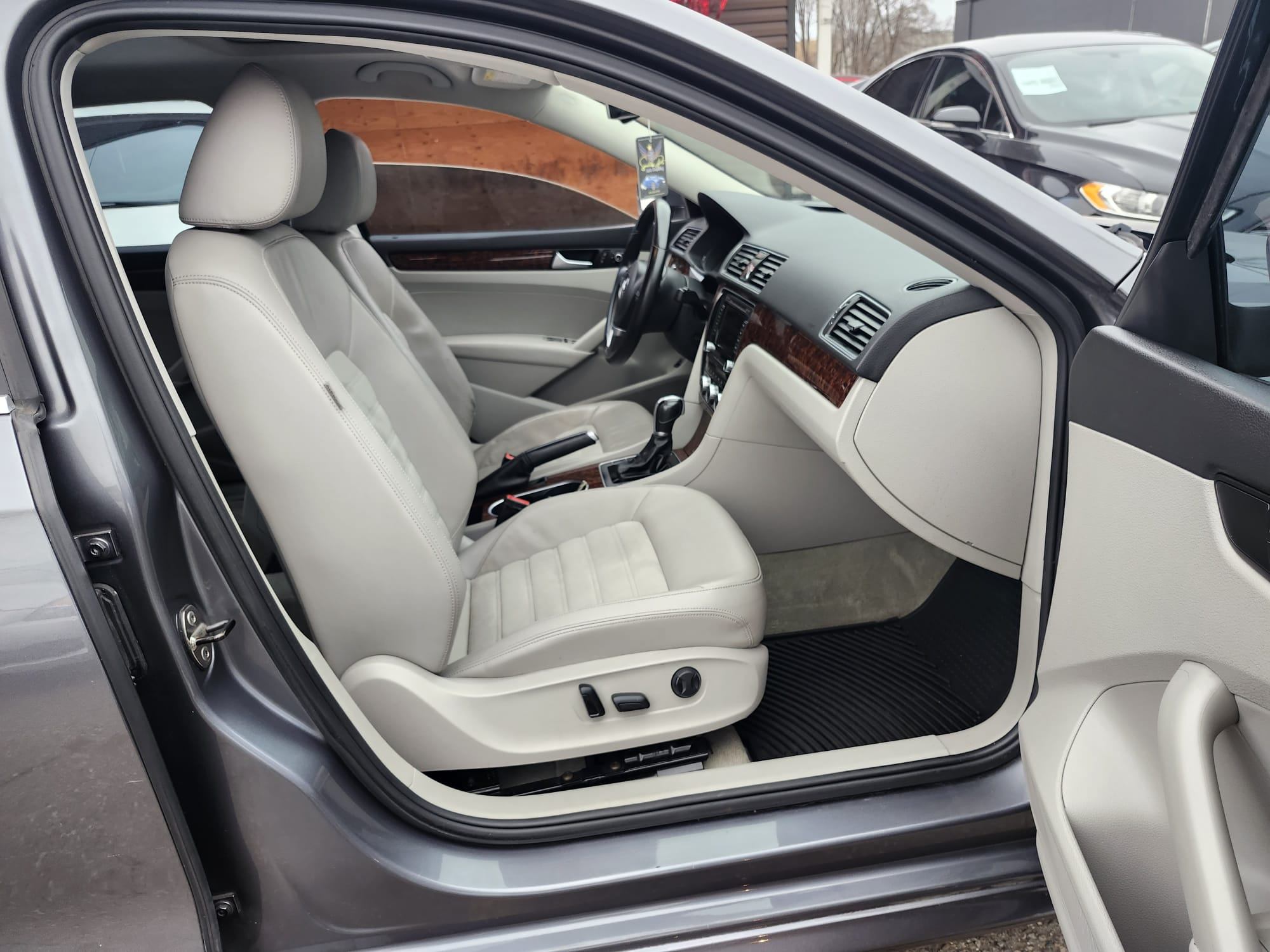 /rahmanmotors/2013-Volkswagen-Passat-6636847645232791.jpg