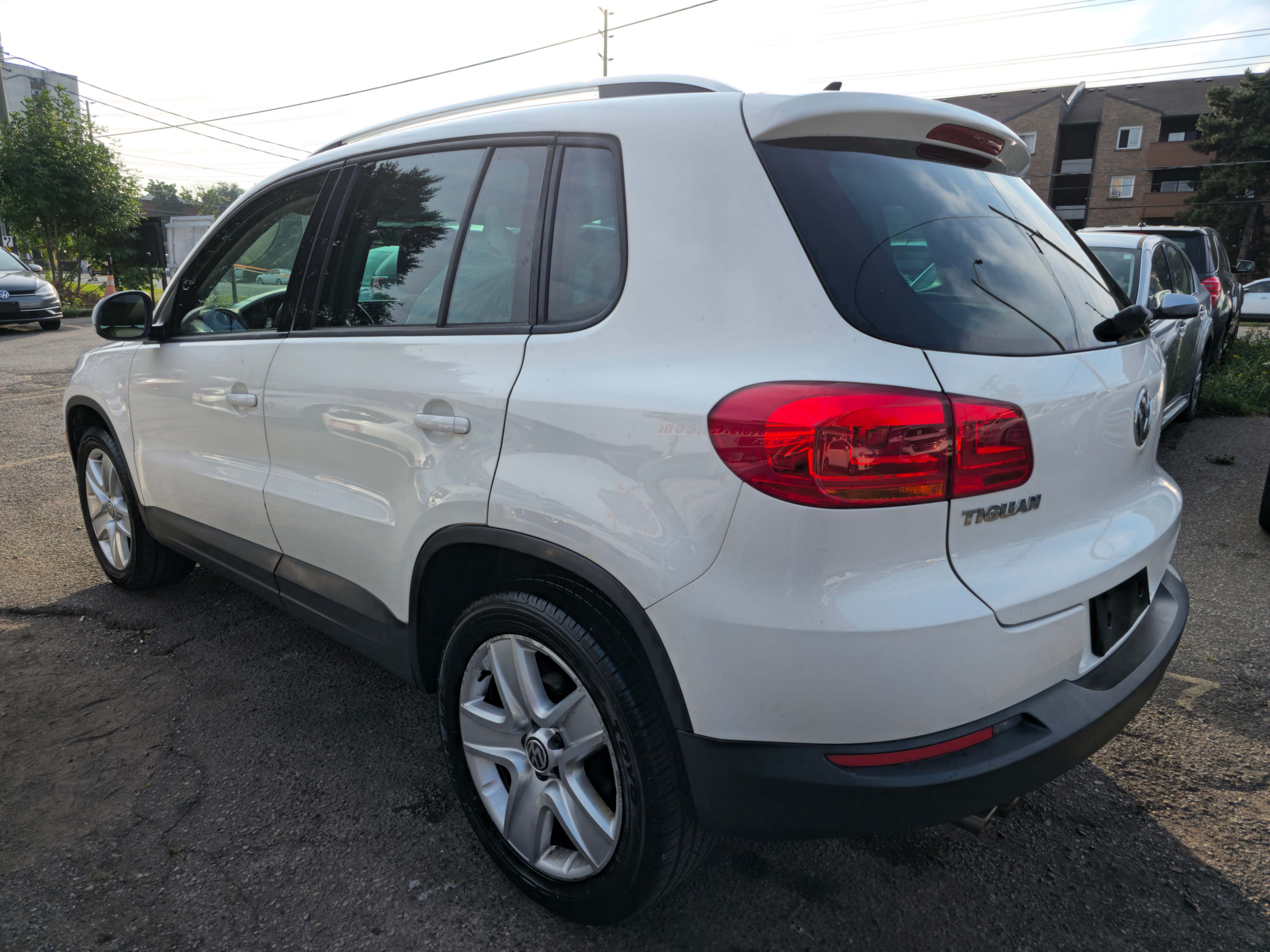 /rahmanmotors/2013-Volkswagen-Tiguan-5828123799631284.jpg