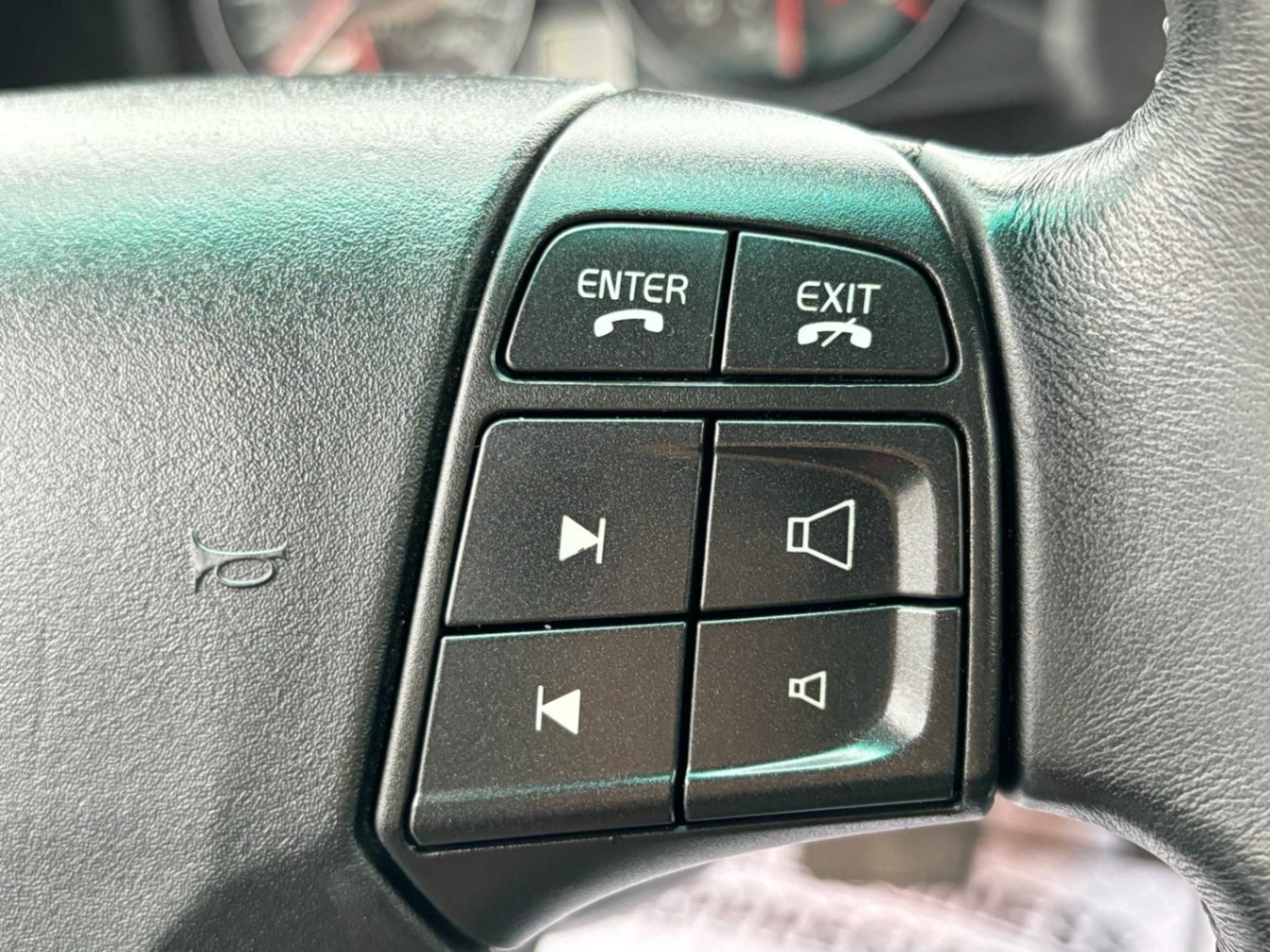 /rahmanmotors/2013-Volvo-C30-939812031317024.jpg