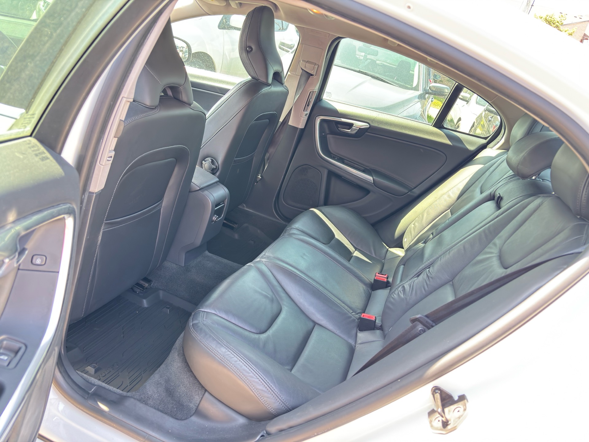 /rahmanmotors/2013-Volvo-S60-1392388398629314.jpg