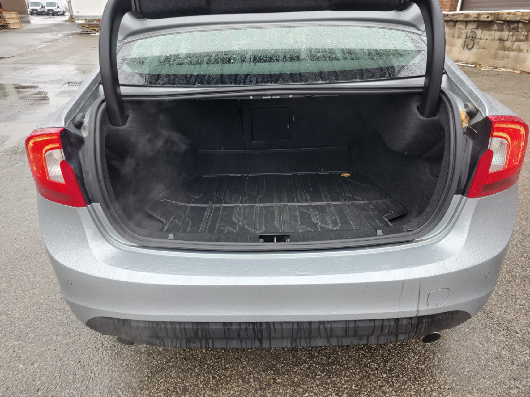 /rahmanmotors/2013-Volvo-S60-2770703302845392.jpg