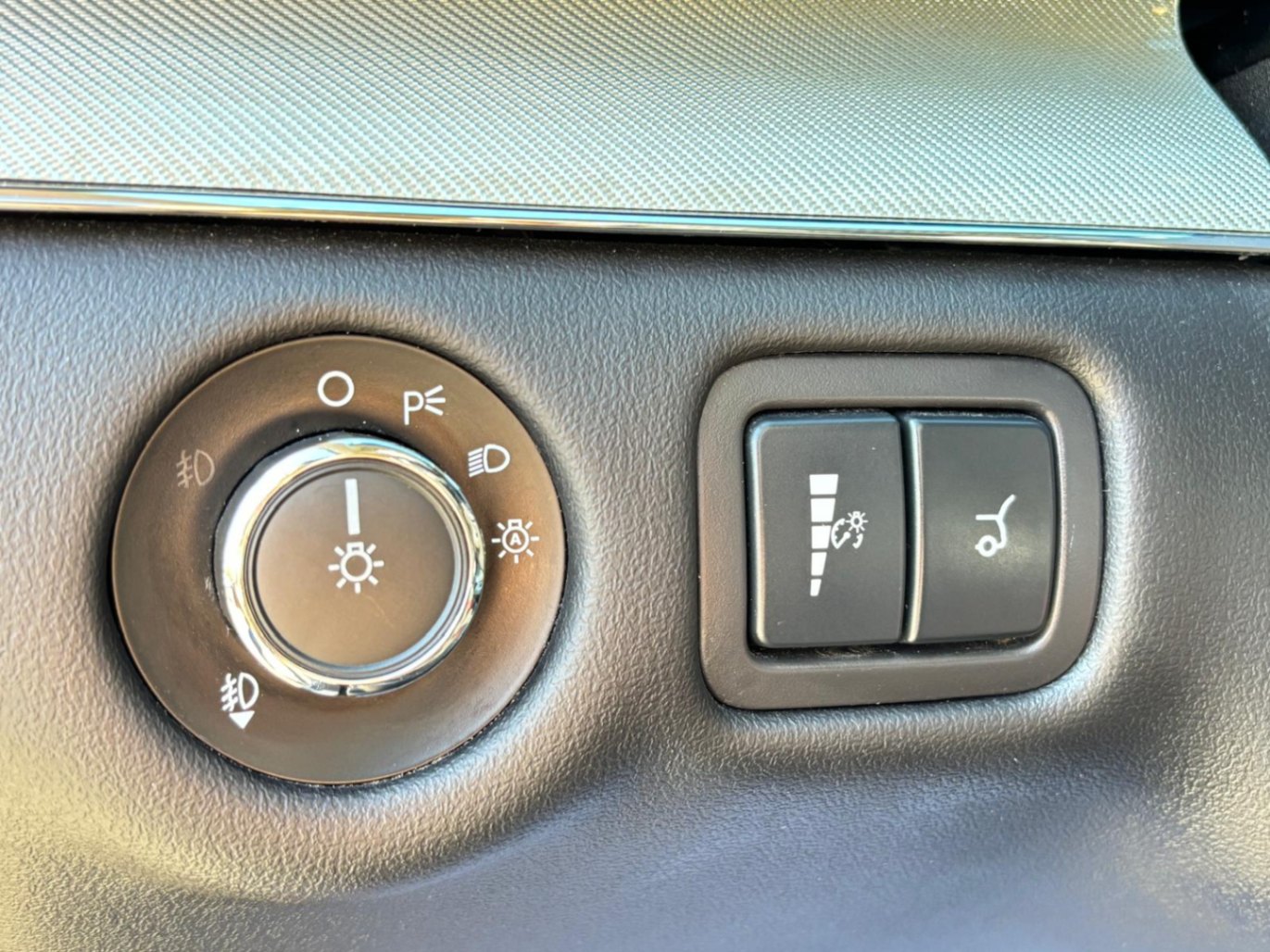 /rahmanmotors/2014-Lincoln-MKT-2781998765777445.jpg