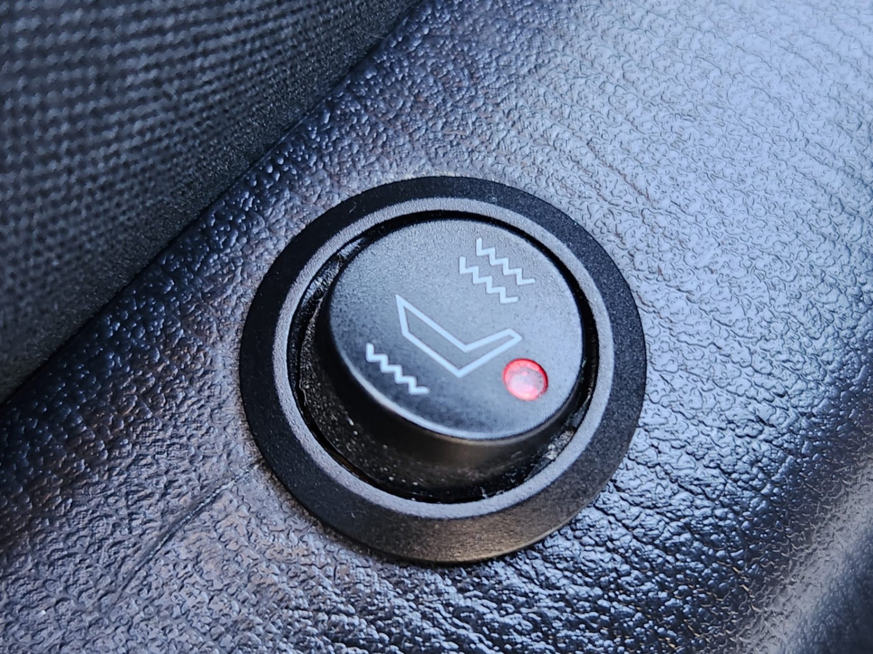 /rahmanmotors/2014-Mazda-Mazda3-16915427454894272.jpg