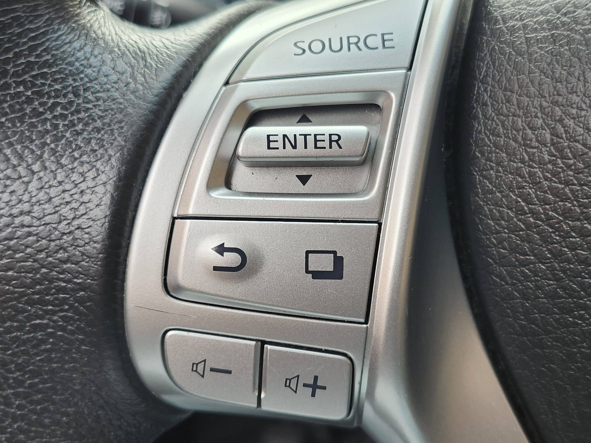 /rahmanmotors/2014-Nissan-Rogue-5701860707136721.jpg