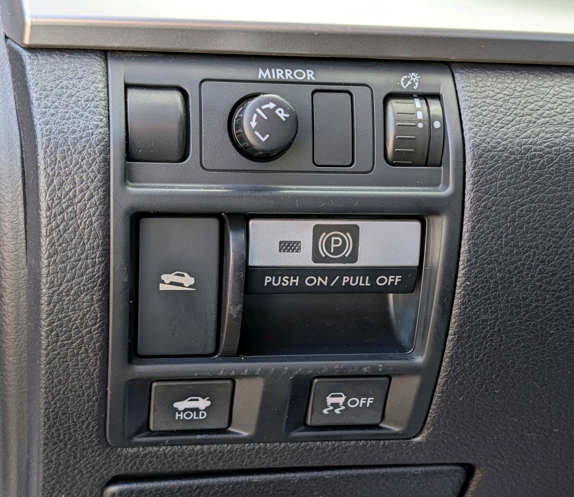 /rahmanmotors/2014-Subaru-Legacy-8587922951635711.jpg