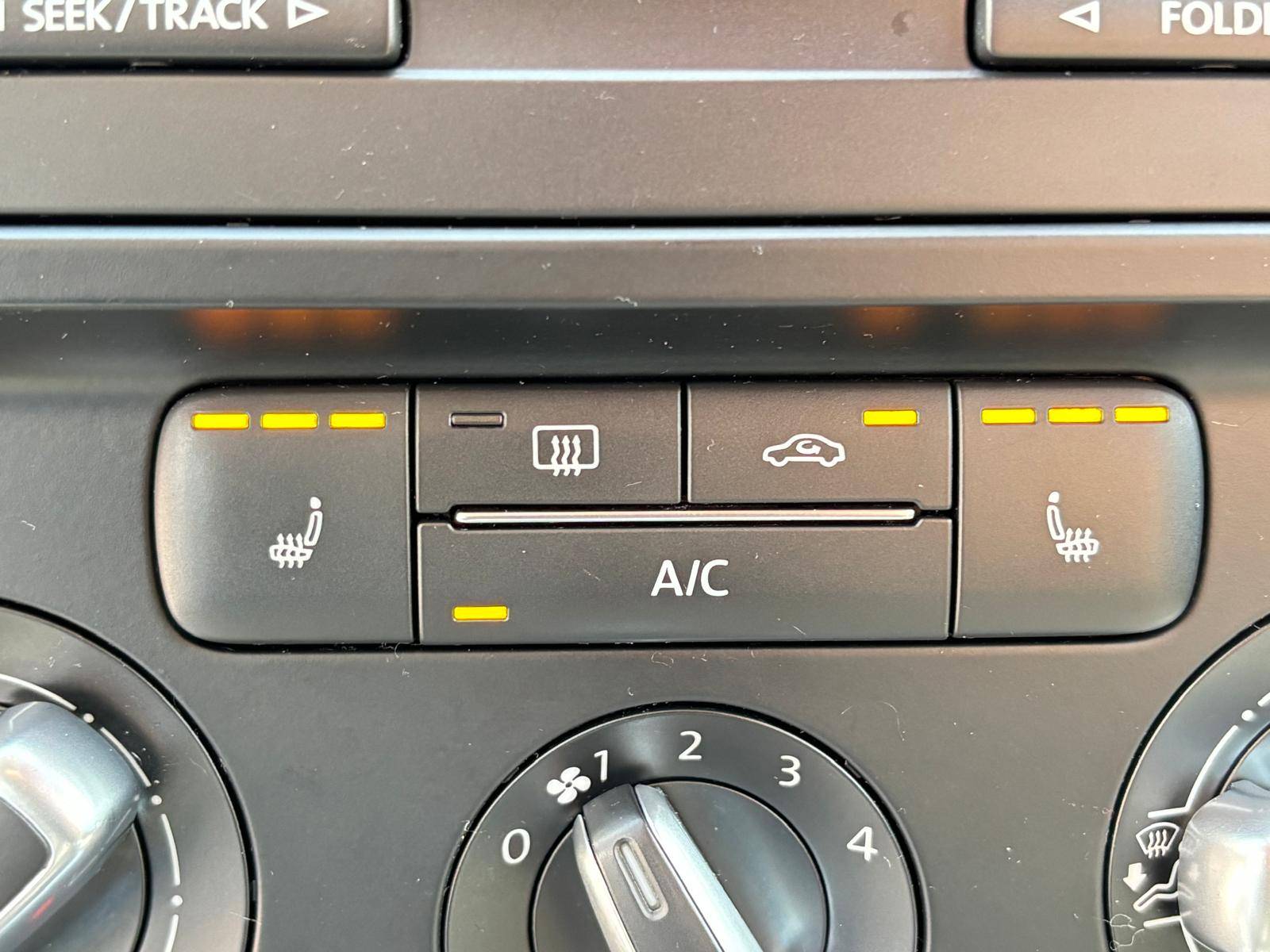 /rahmanmotors/2014-Volkswagen-Jetta-8366655528717375.jpg