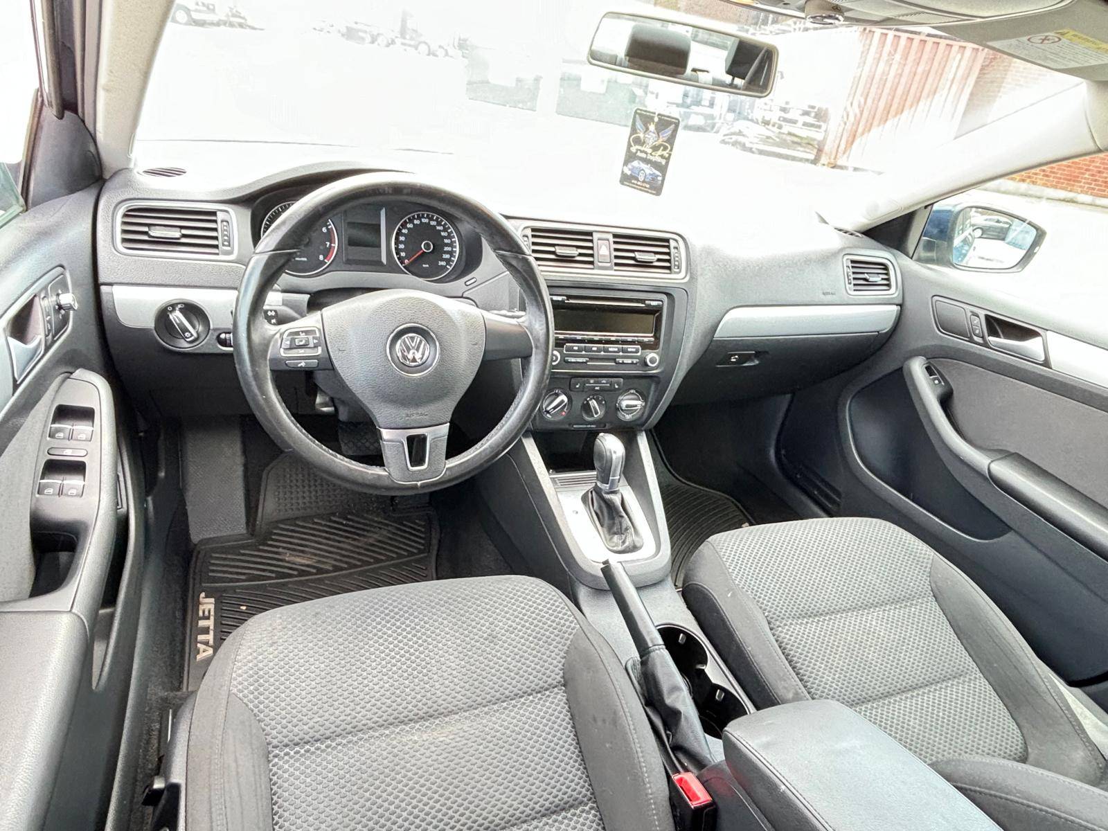 /rahmanmotors/2014-Volkswagen-Jetta-9547580460478897.jpg