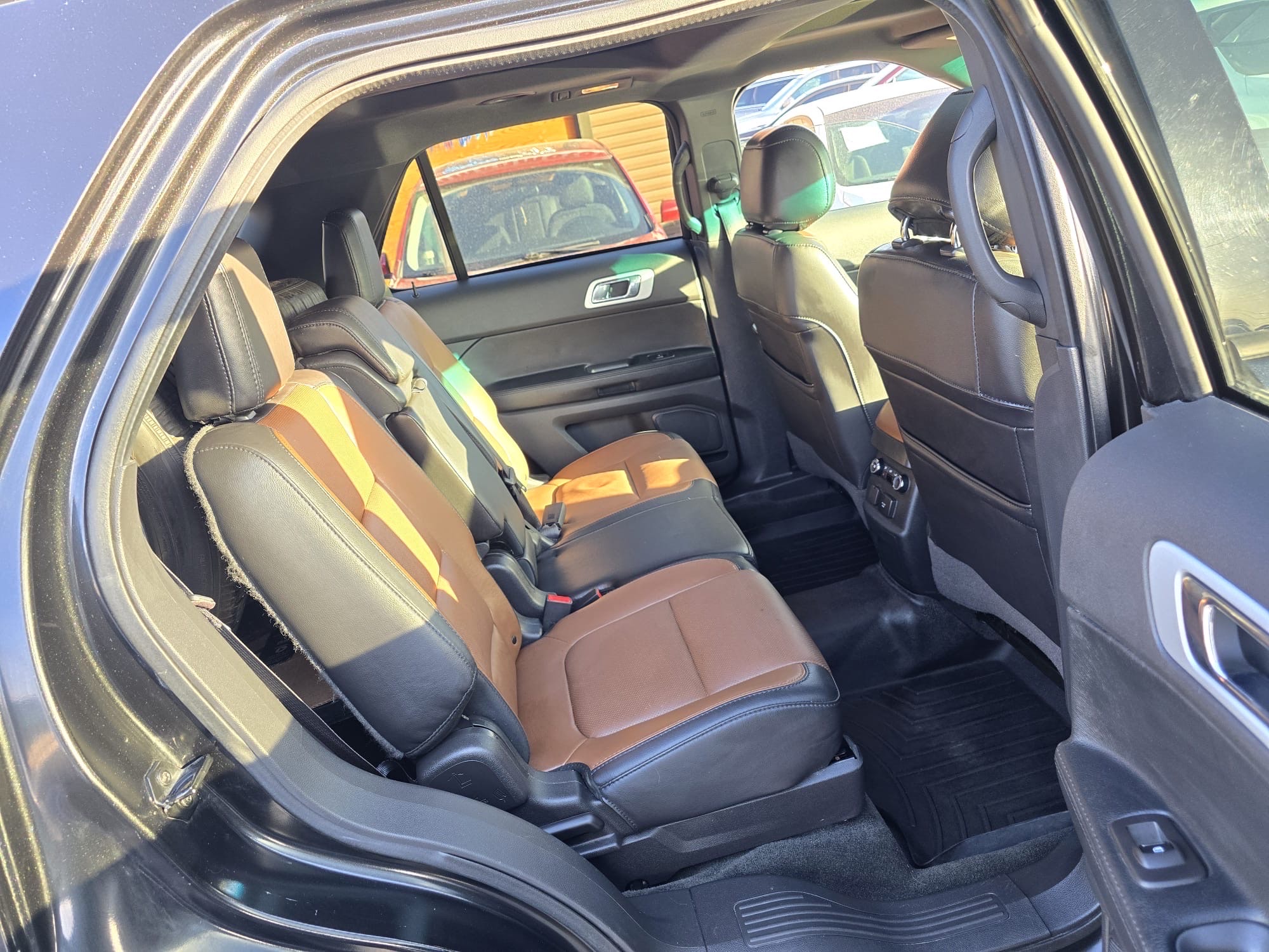 /rahmanmotors/2015-Ford-Explorer-027671923552666122.jpg