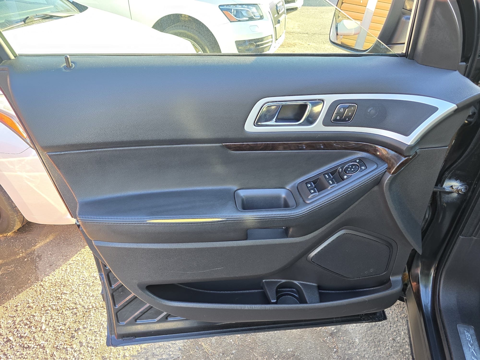 /rahmanmotors/2015-Ford-Explorer-5343486618025985.jpg