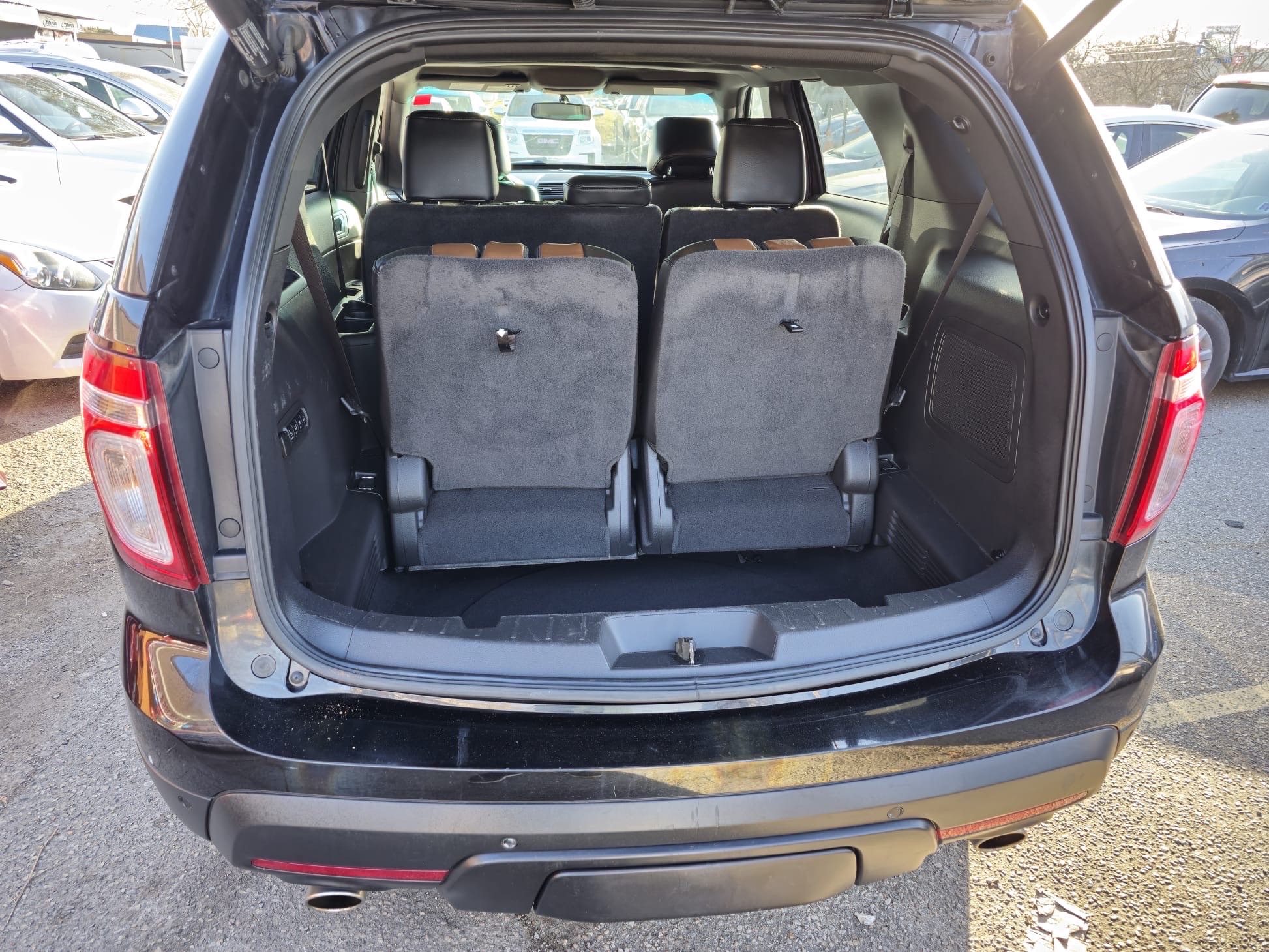 /rahmanmotors/2015-Ford-Explorer-9676276893827389.jpg