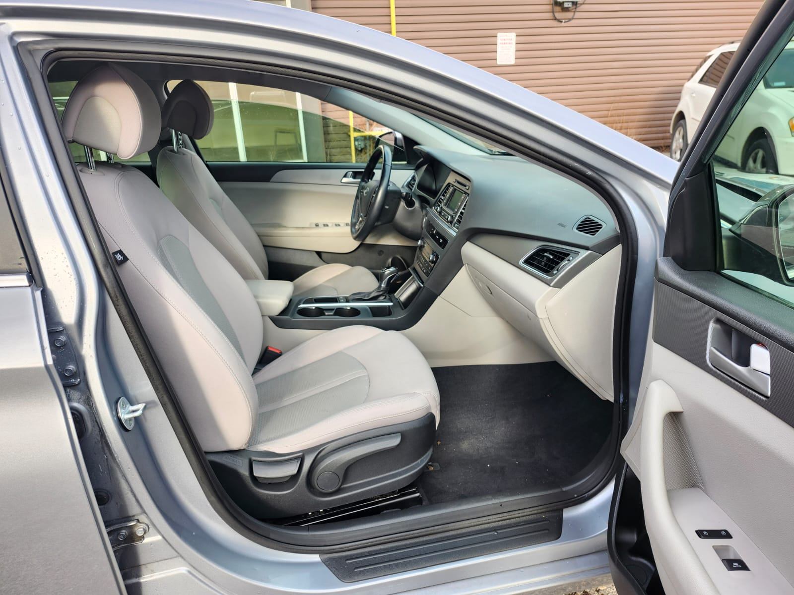 /rahmanmotors/2015-Hyundai-Sonata-03421582642264687.jpg