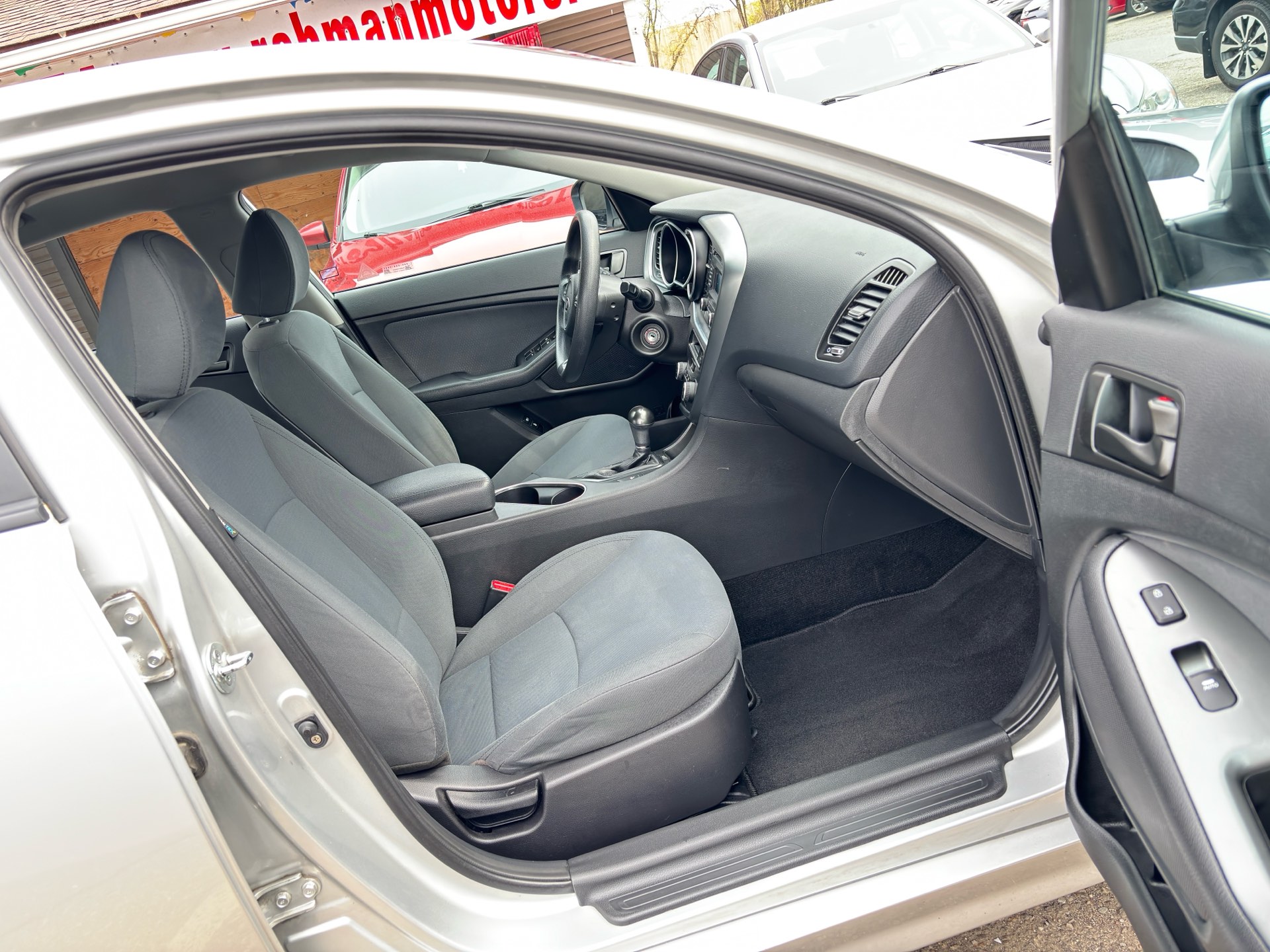 /rahmanmotors/2015-Kia-Optima-6754735342080305.jpg