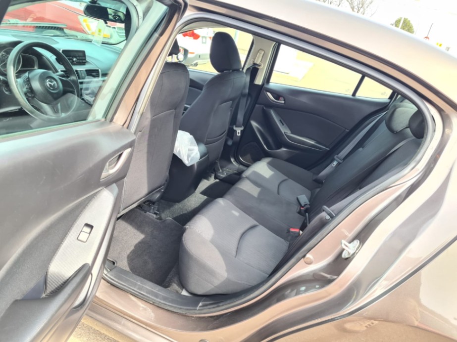 /rahmanmotors/2015-Mazda-Mazda3-17692338670645857.jpg