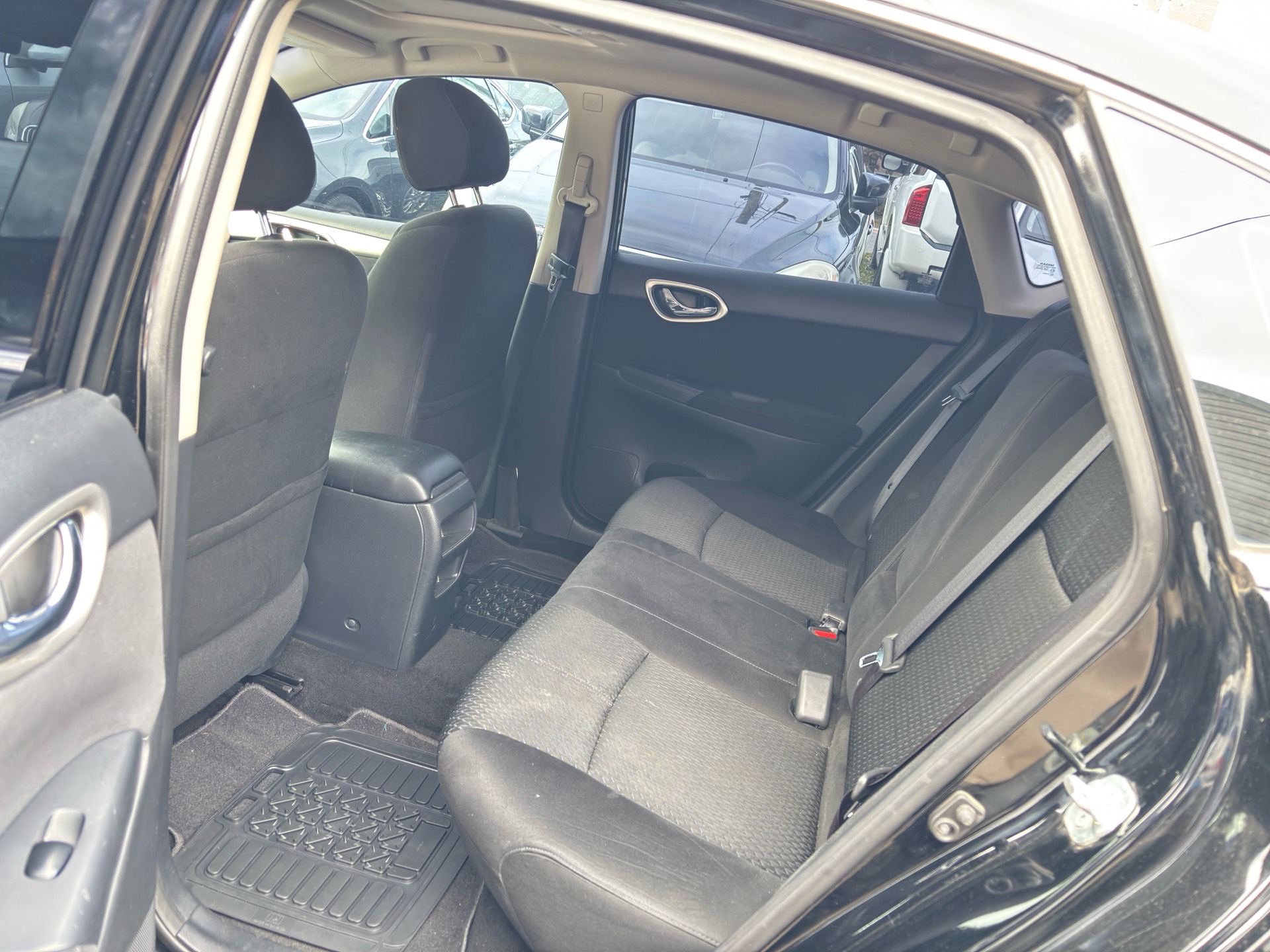 /rahmanmotors/2015-Nissan-Sentra-08575388420351082.jpg