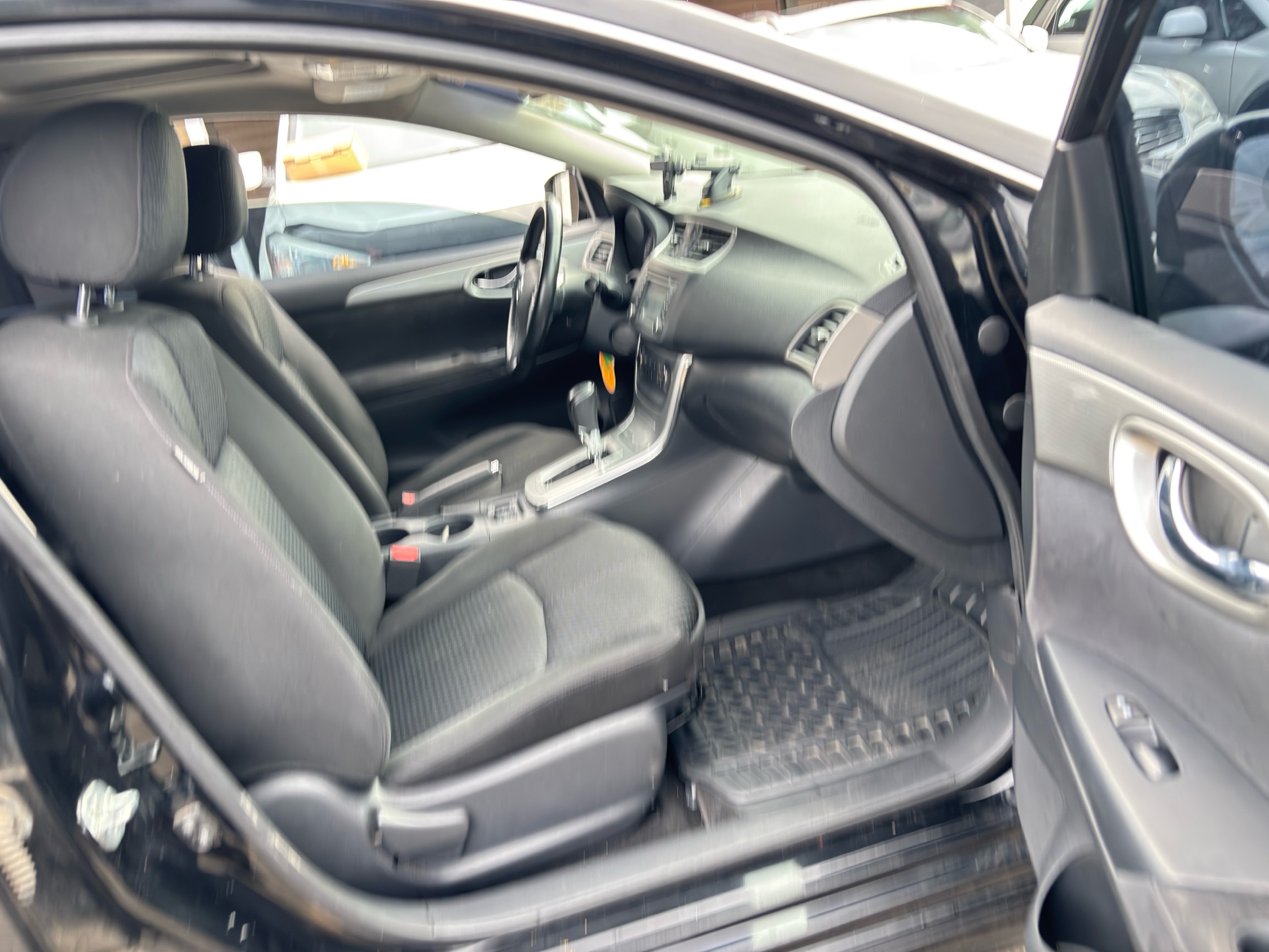 /rahmanmotors/2015-Nissan-Sentra-9002104483818116.jpg