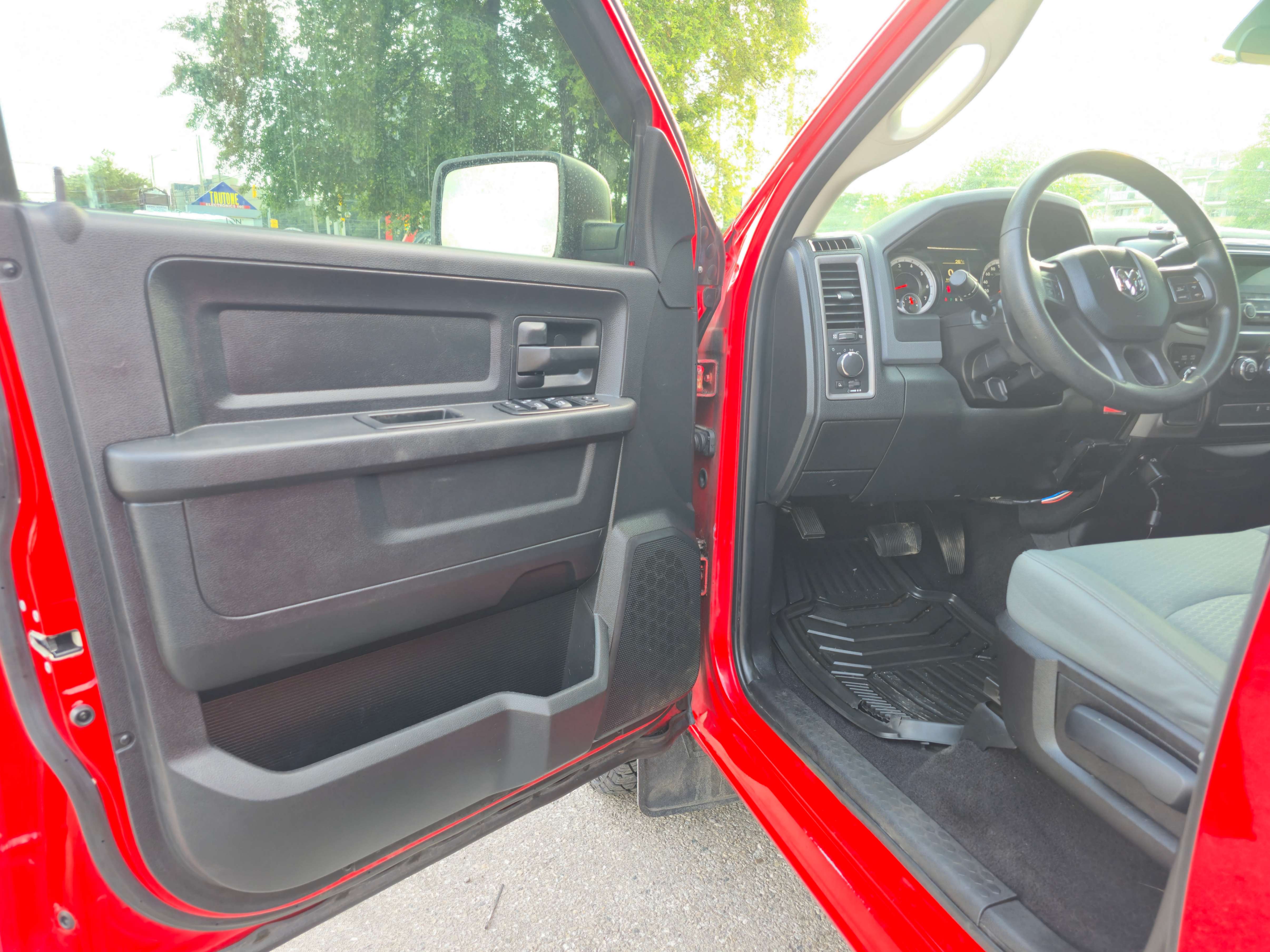/rahmanmotors/2015-Ram-1500-24064618859689535.jpg