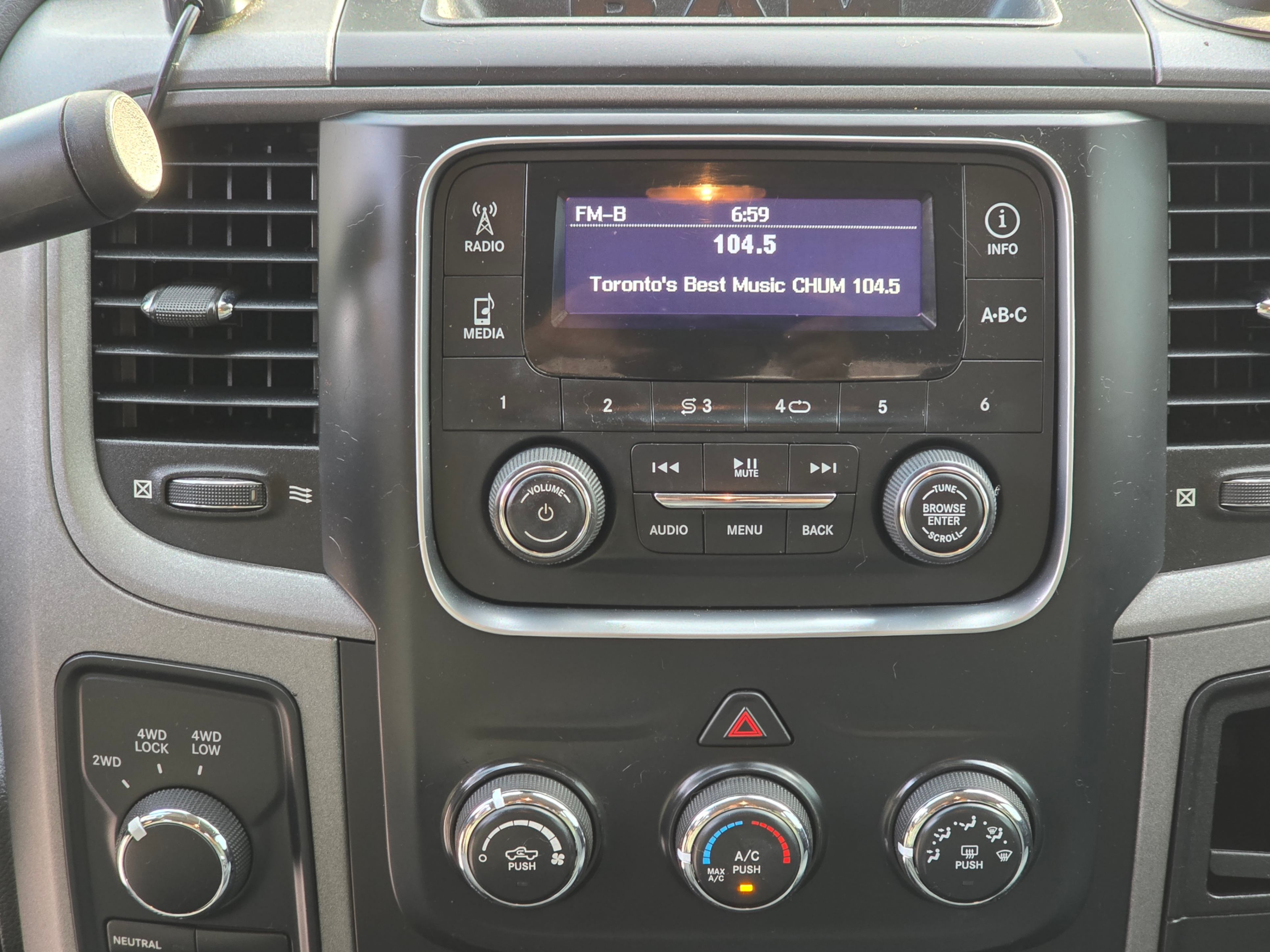 /rahmanmotors/2015-Ram-1500-9915408571249558.jpg
