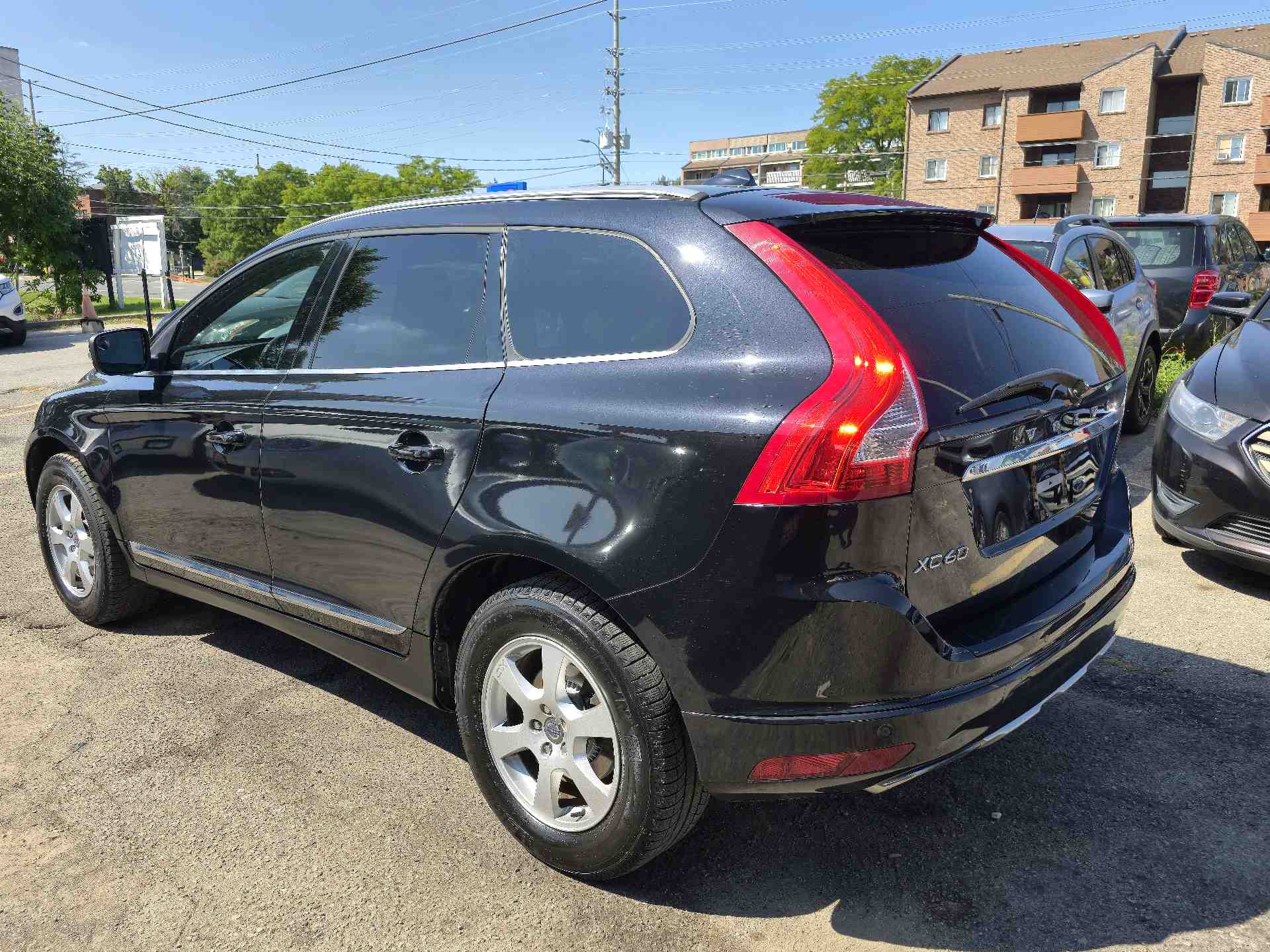 /rahmanmotors/2015-Volvo-XC60-4001089179875965.jpg