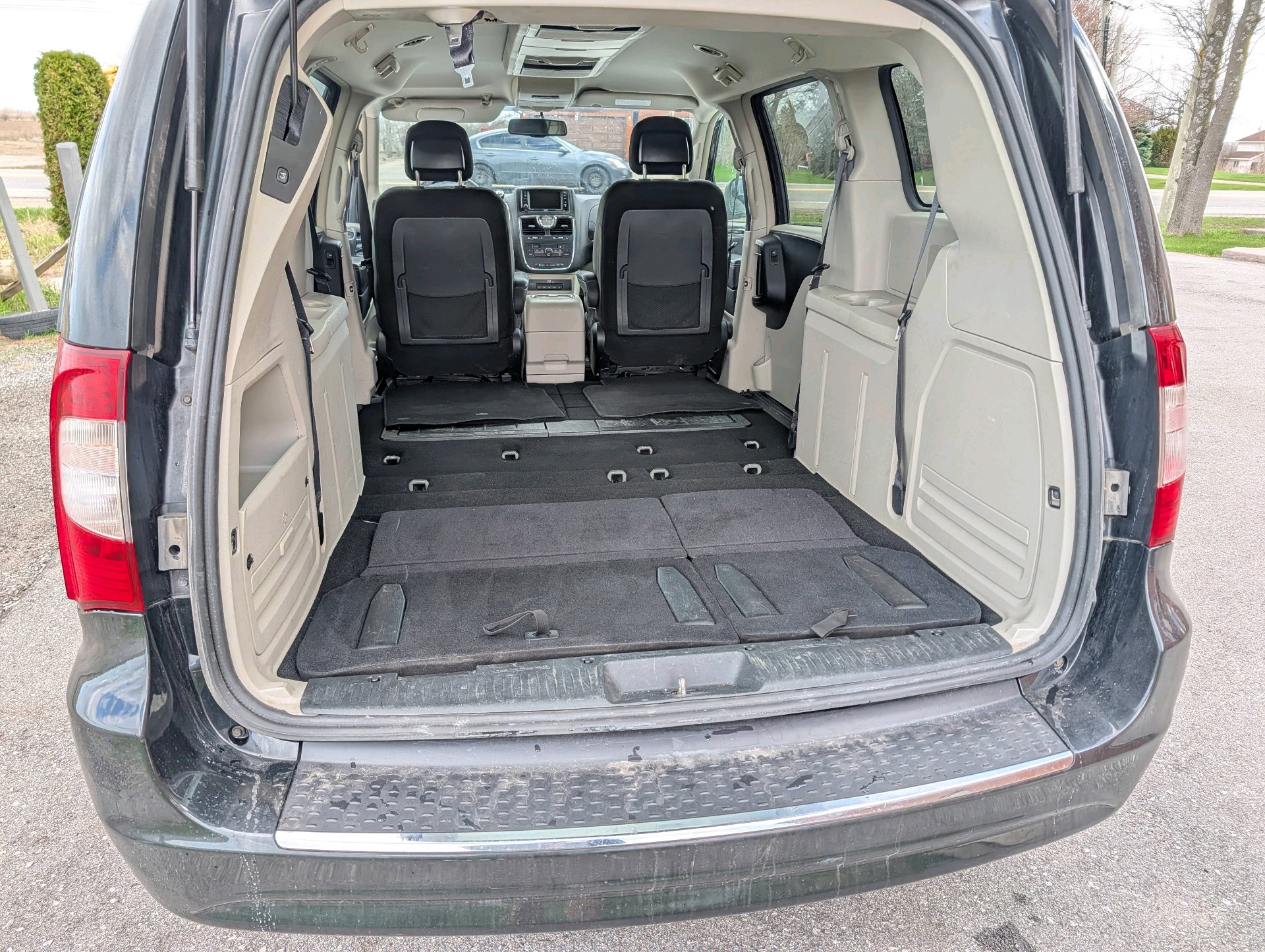 /rahmanmotors/2016-Chrysler-Town&-4098418112168545.jpg