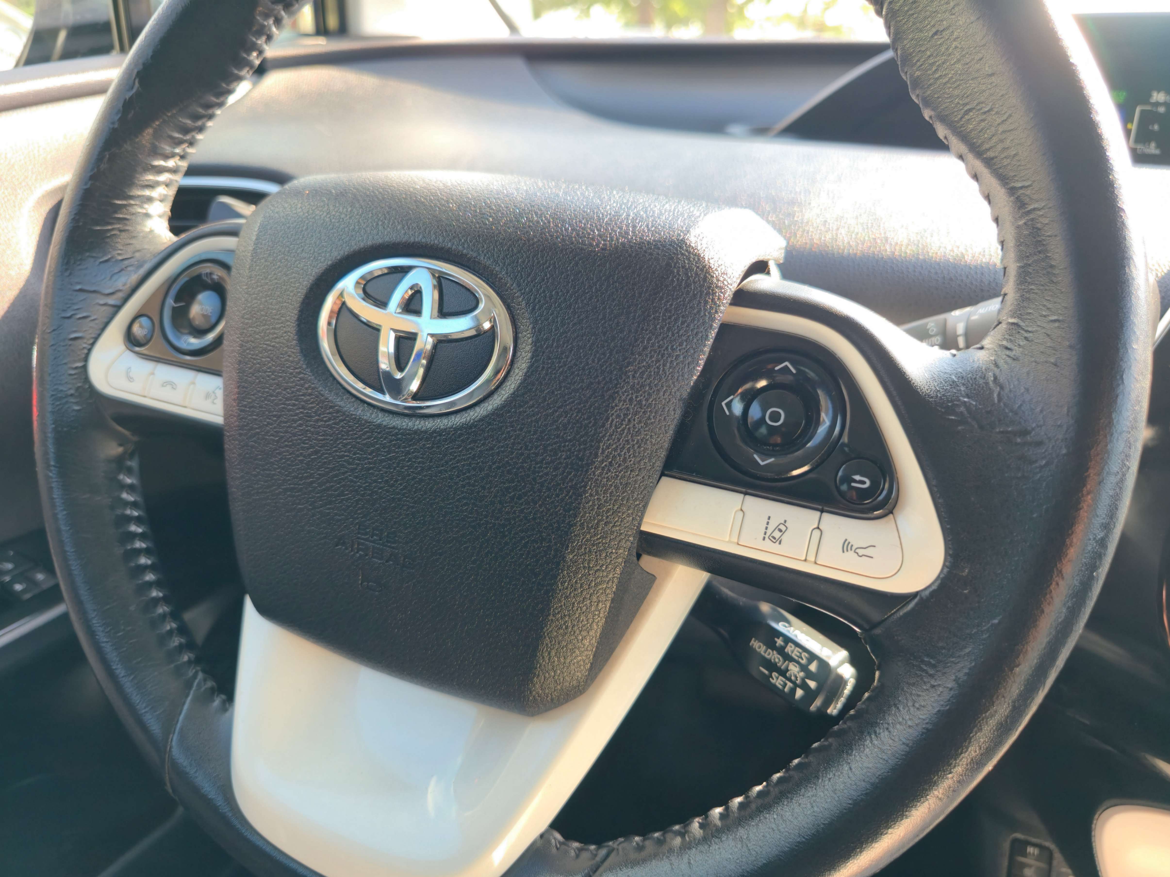 /rahmanmotors/2016-Toyota-Prius-015585344709557969.jpg
