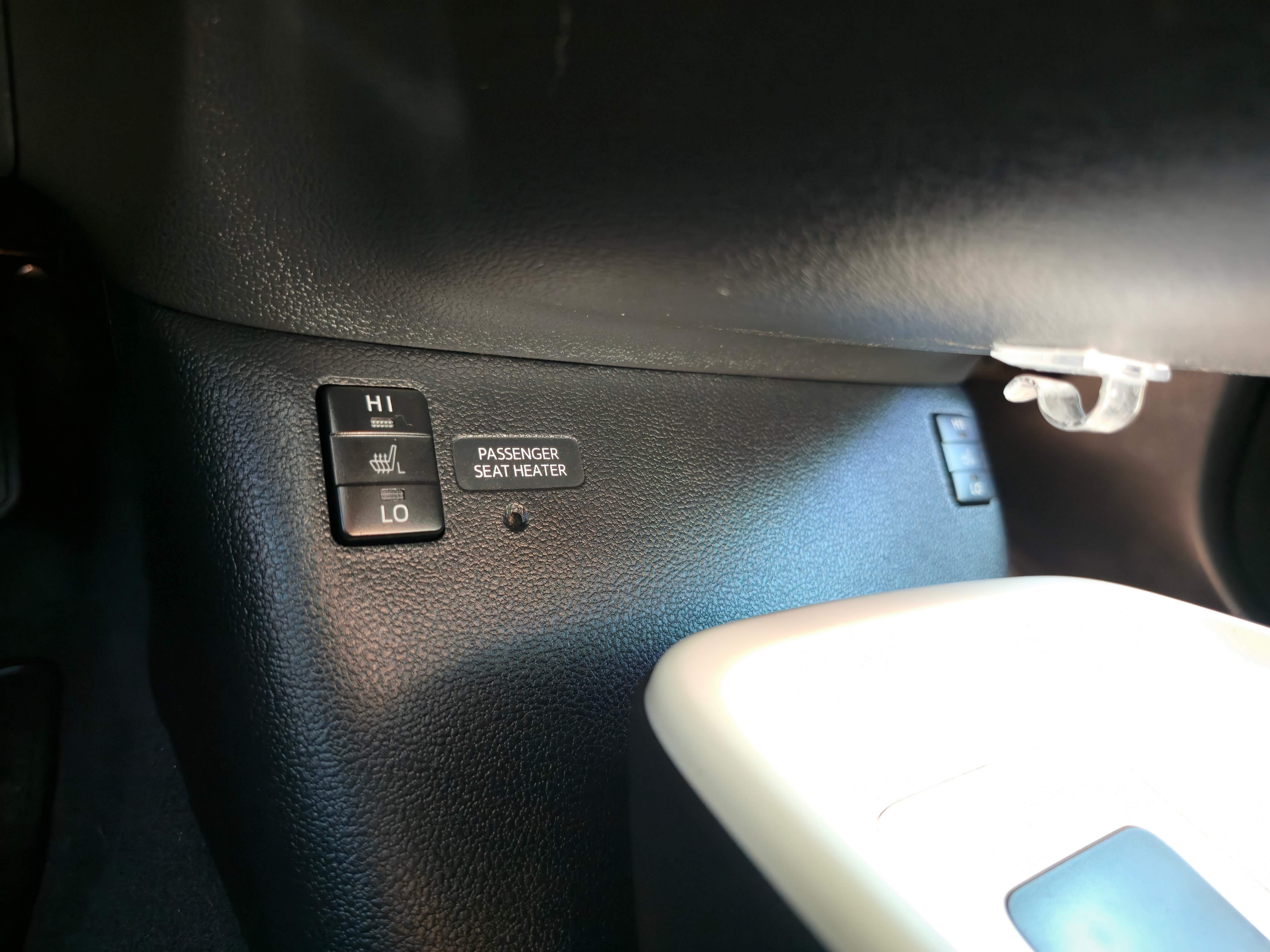 /rahmanmotors/2016-Toyota-Prius-15132586803975712.jpg