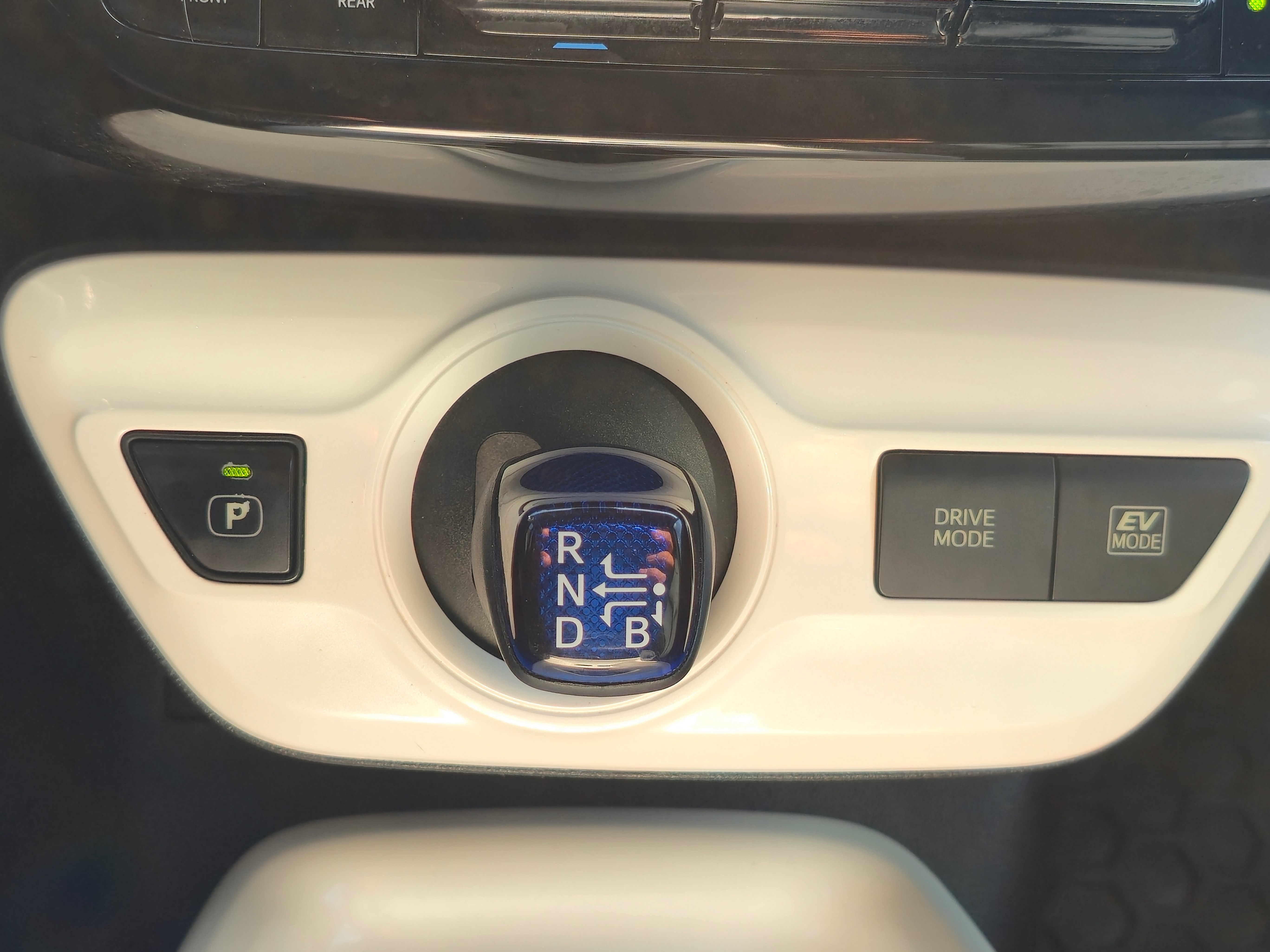/rahmanmotors/2016-Toyota-Prius-5965515542151363.jpg