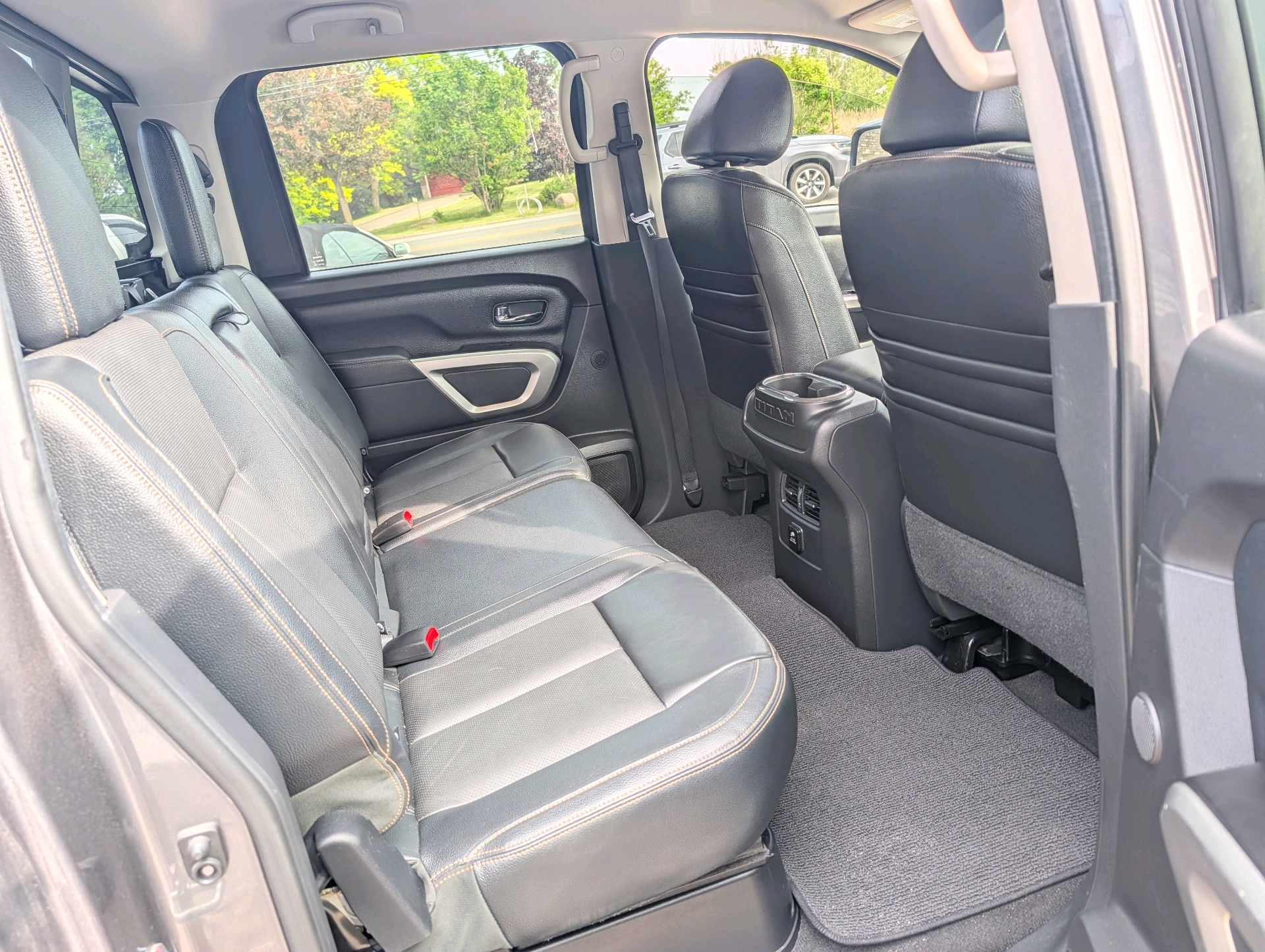 /rahmanmotors/2017-Nissan-Titan-23729196214506754.jpg