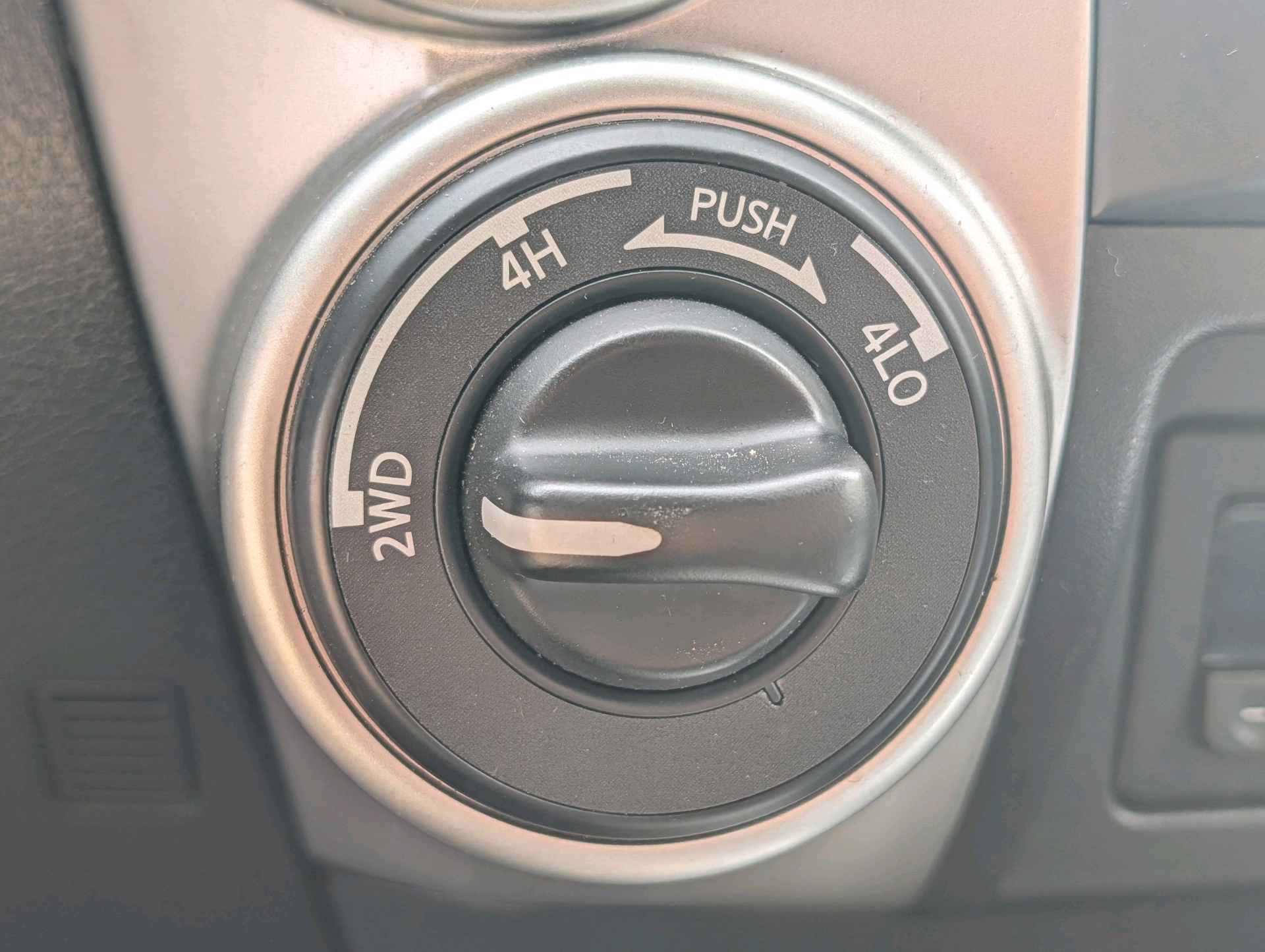 /rahmanmotors/2017-Nissan-Titan-689624770826031.jpg