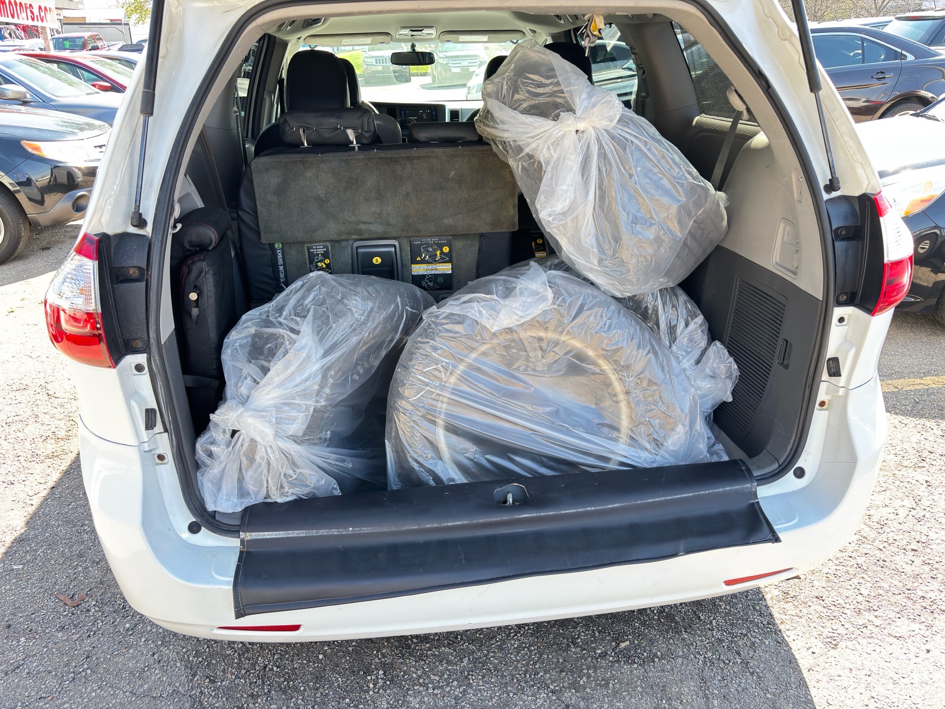 /rahmanmotors/2017-Toyota-Sienna-20282739160719654.jpg
