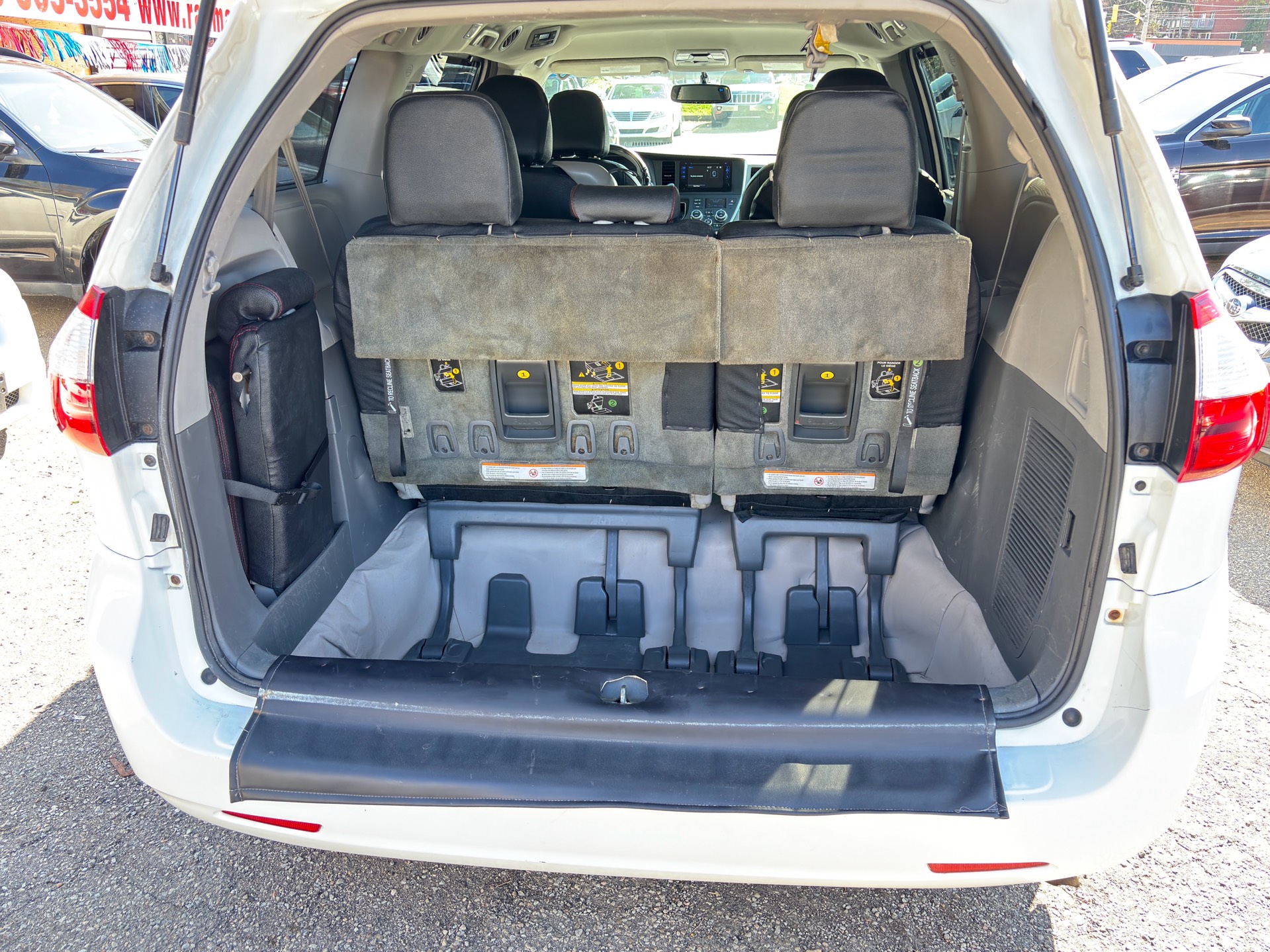 /rahmanmotors/2017-Toyota-Sienna-5533167528240253.jpg