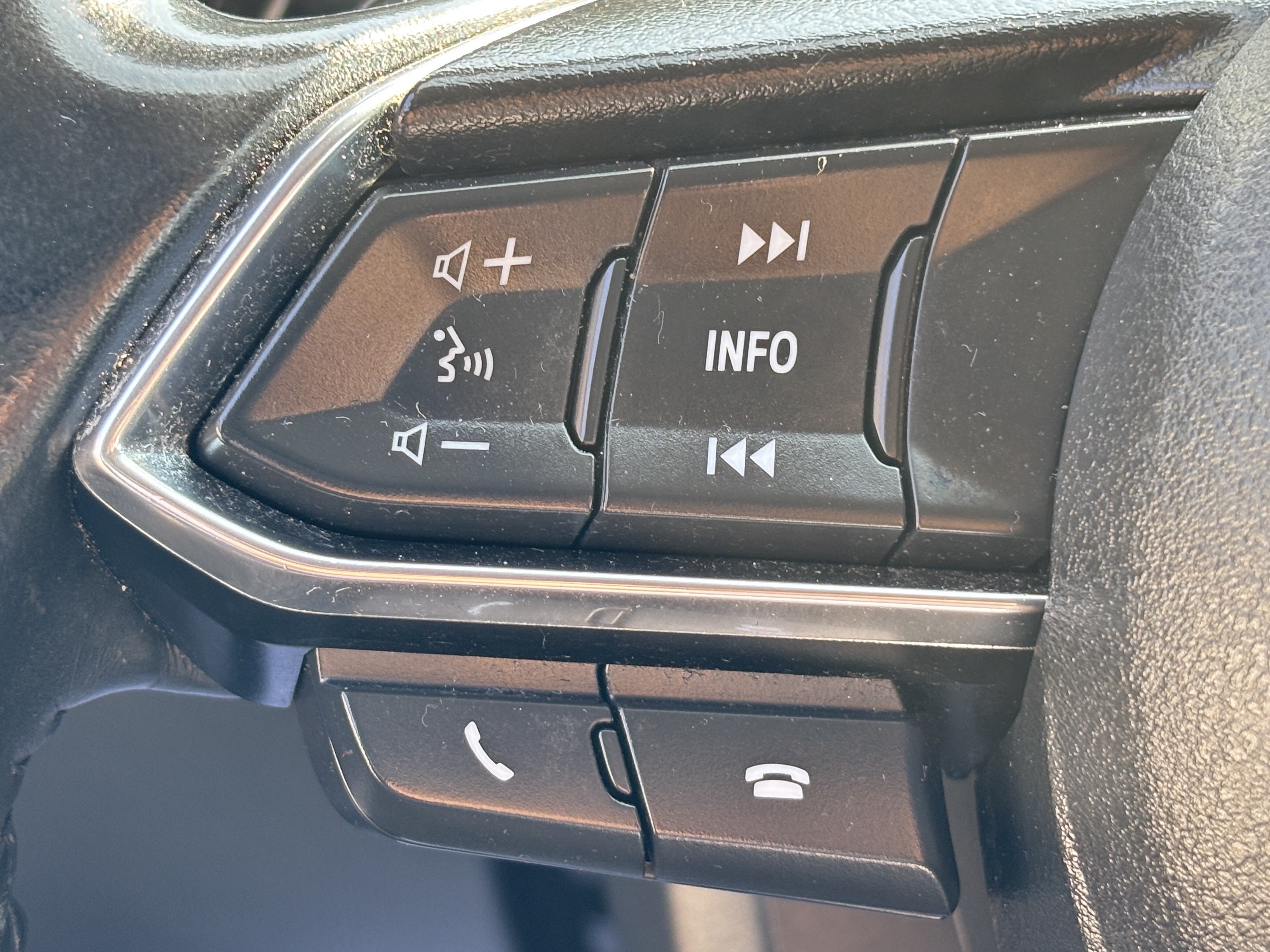 /rahmanmotors/2018-Mazda-Mazda3-8914111089278436.jpg