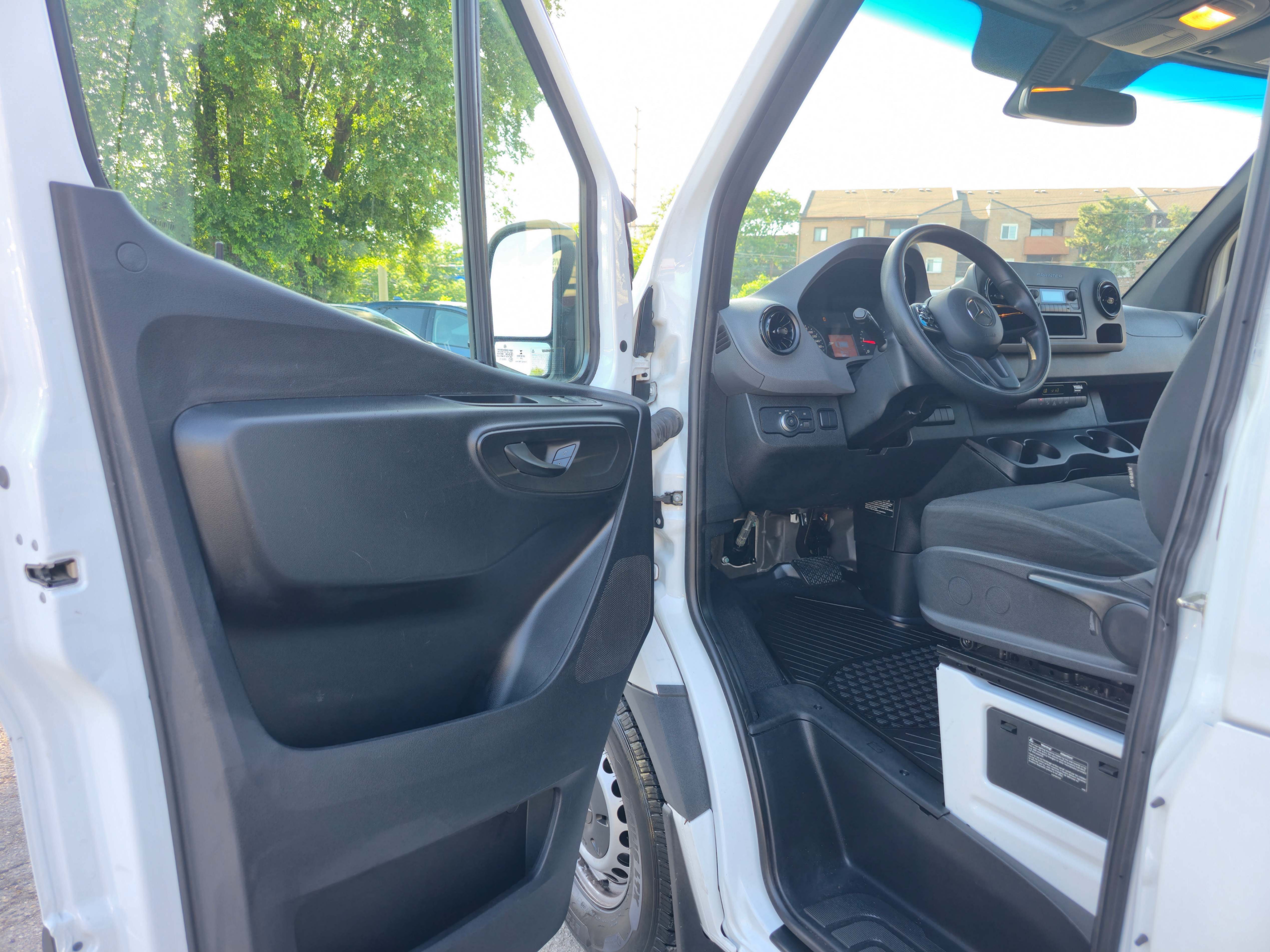 /rahmanmotors/2021-Mercedes-Benz-Sprinter-12858223492713572.jpg