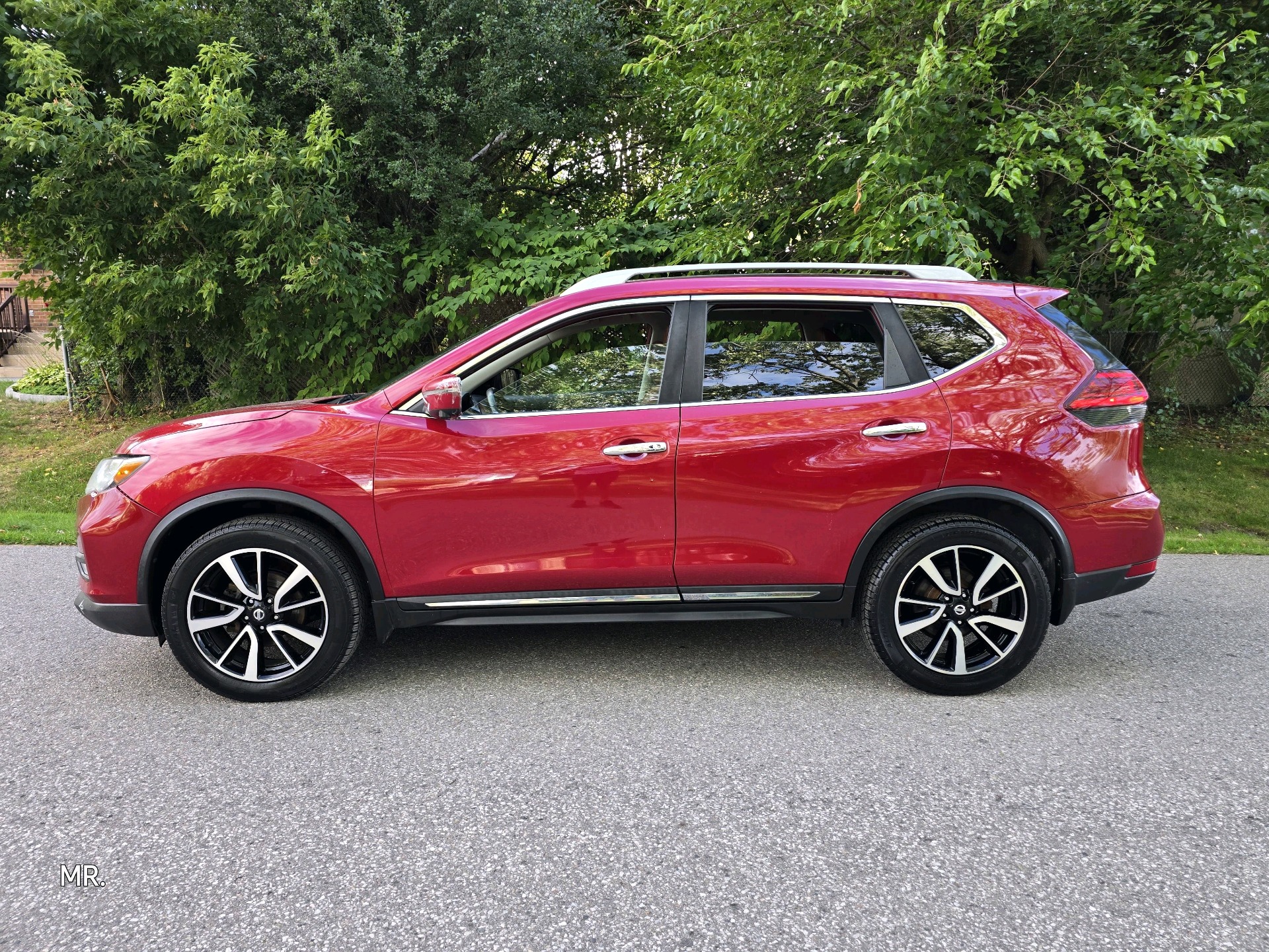 2017 Nissan Rogue SL AWD Remote Start, LEATHER HEATED SEATS, PANORAMIC SUNROOF, 360 Camera