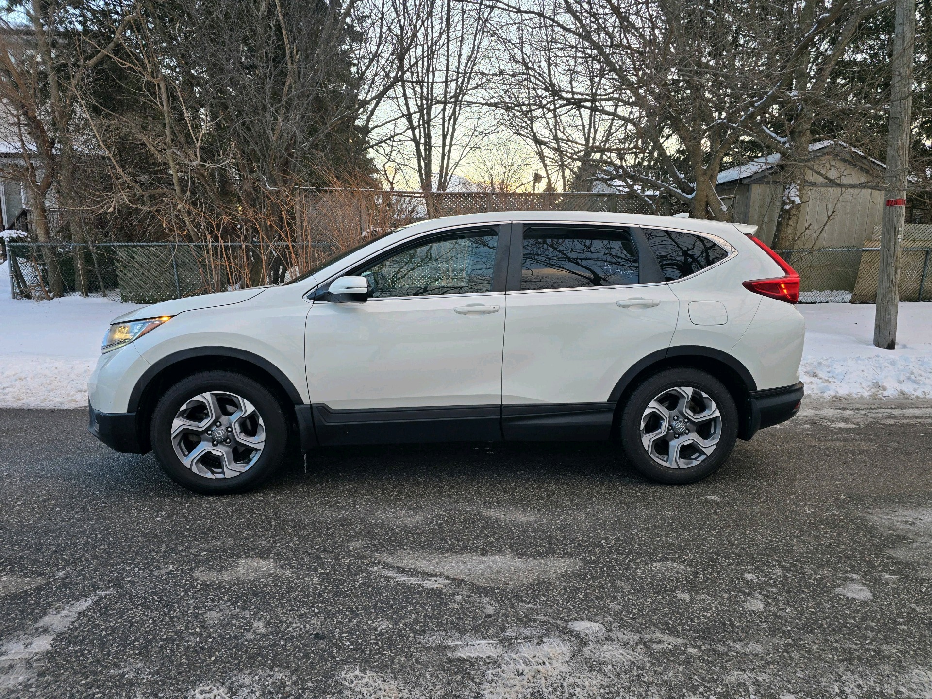 2018 Honda CR-V EX Remote Start,Road Departure Mitigation,Heated Seats,Adaptive Cruise Control,Android Auto, car Pla