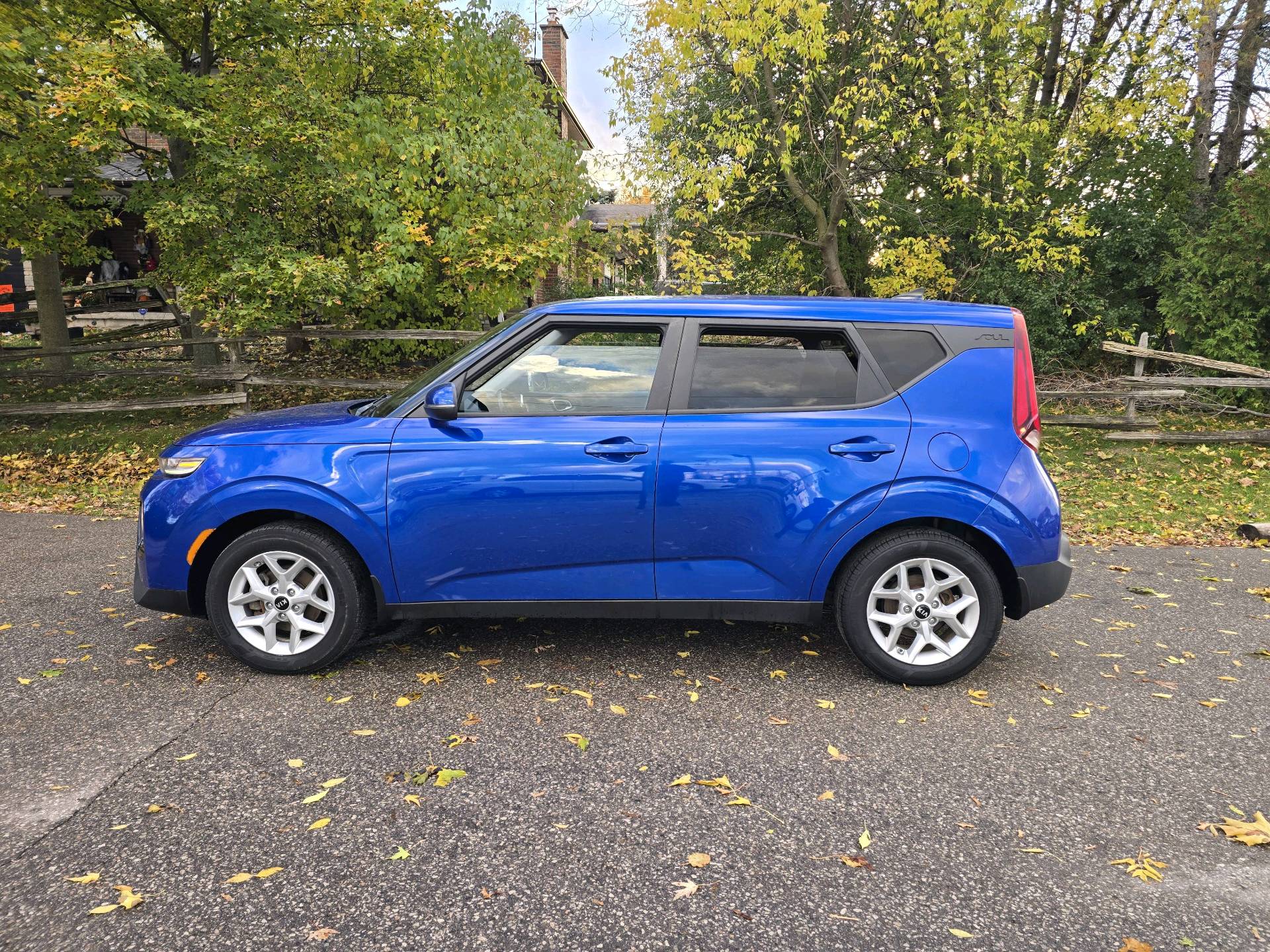 2020 Kia Soul IVT Heated Seats, Reverse Camera ,Heated stering wheel ,Android Auto , CarPlay ,