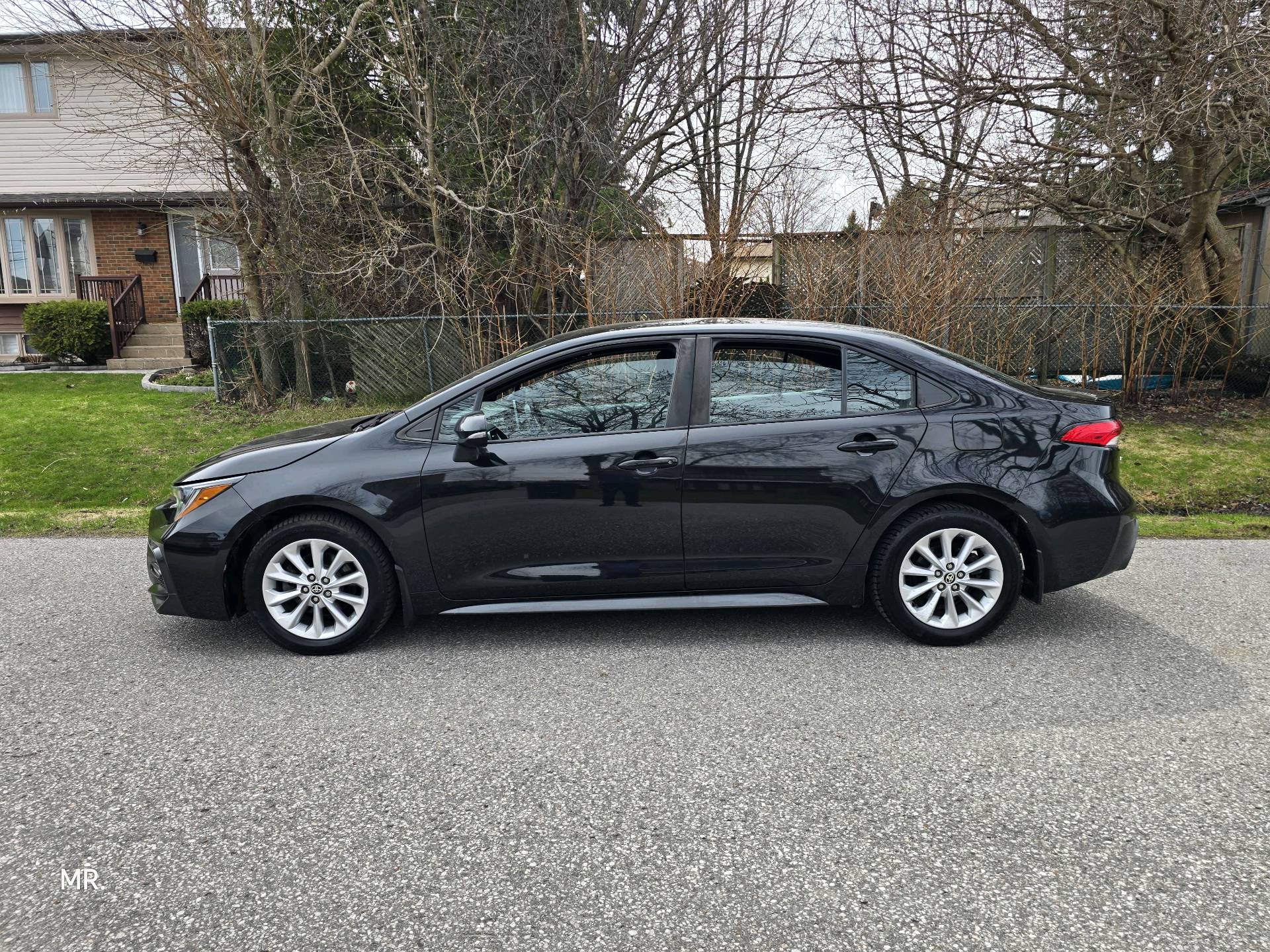 2021 Toyota Corolla SE Android Auto,  CarPlay, Heated Seats, Reverse Camera