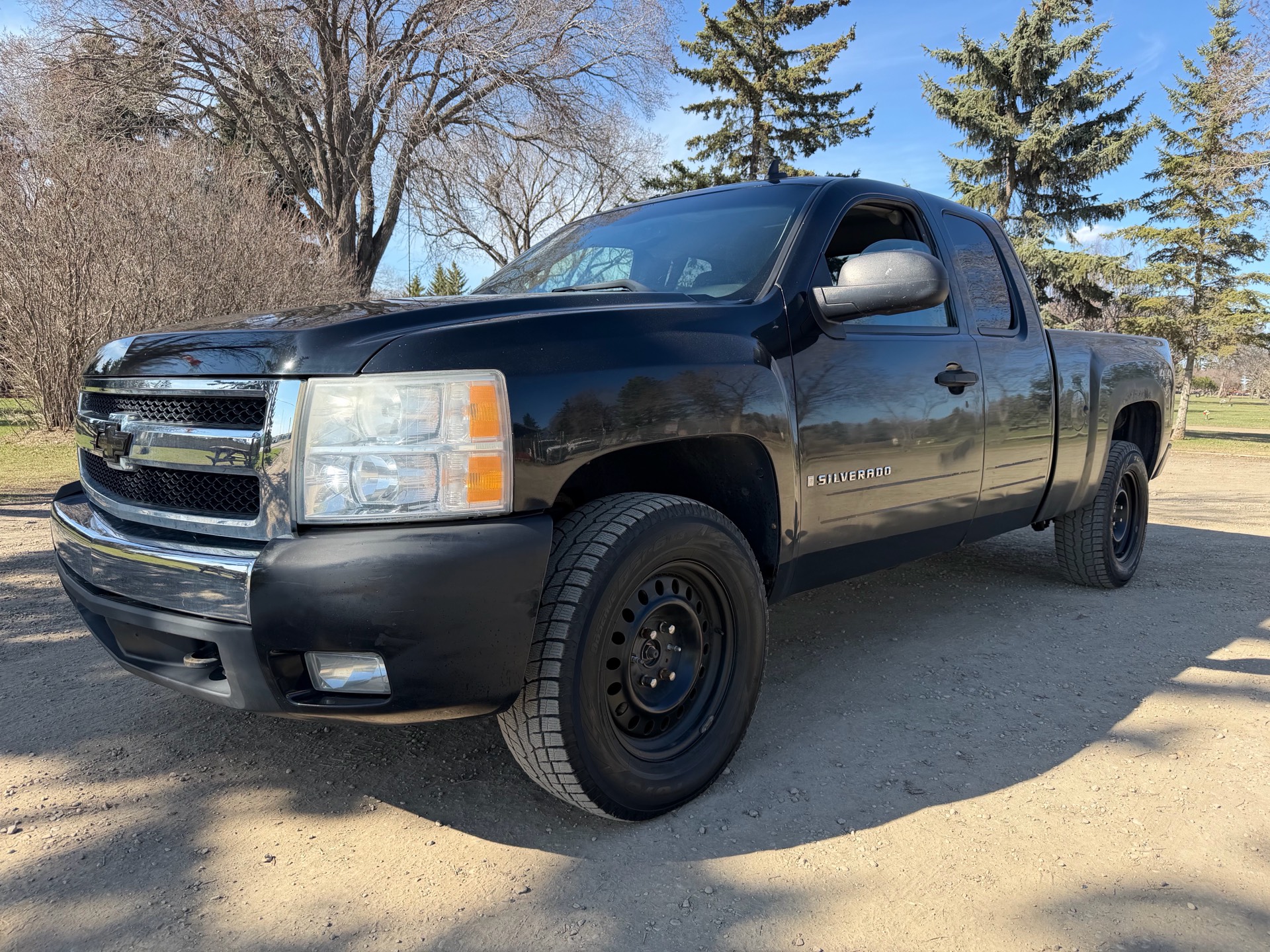 2008 Chevrolet Silverado 1500 4WD Ext Cab 134.0" WT