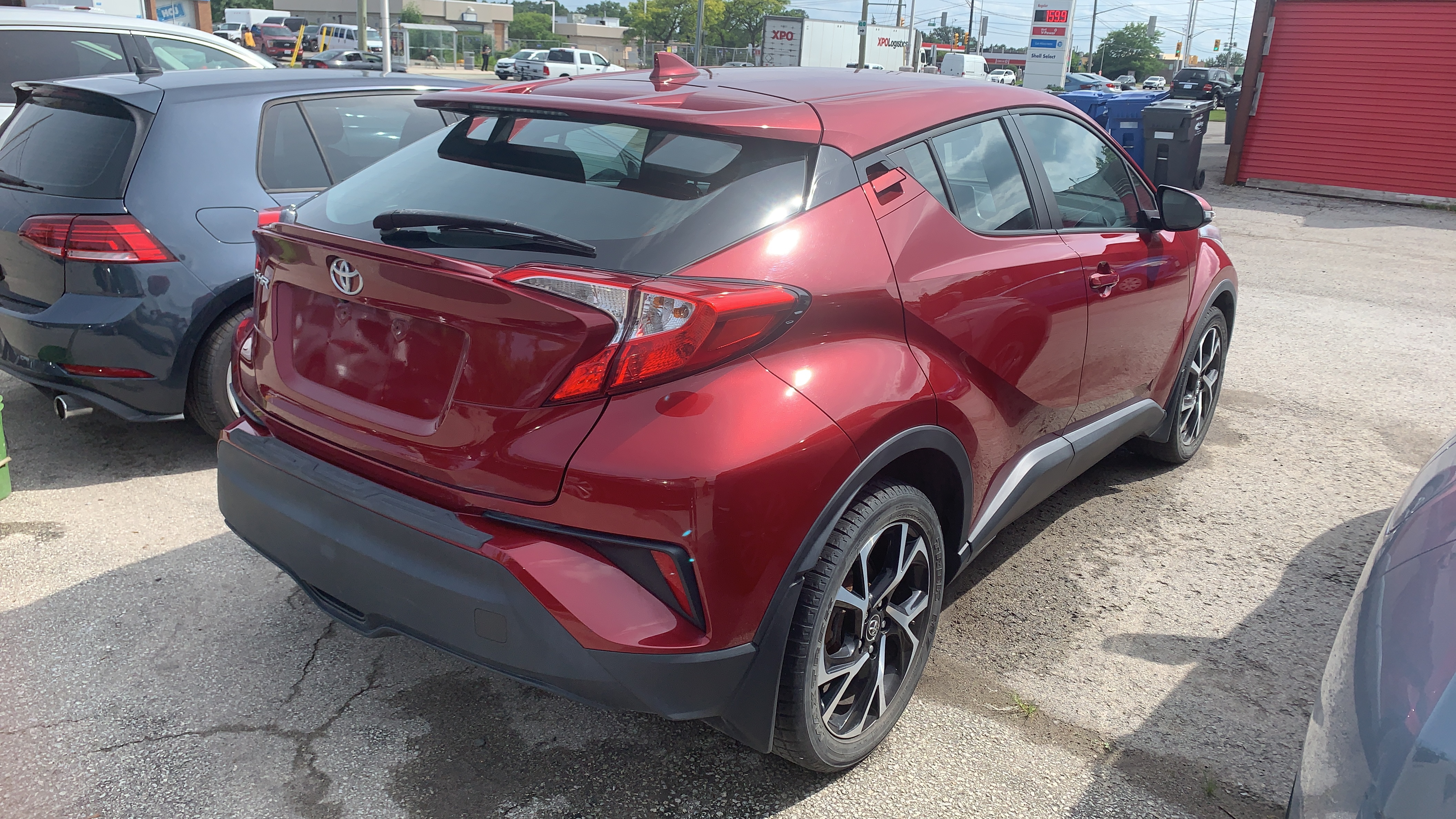 /royaltyenterprises/2018-Toyota-C-HR-5460839132293718.jpg