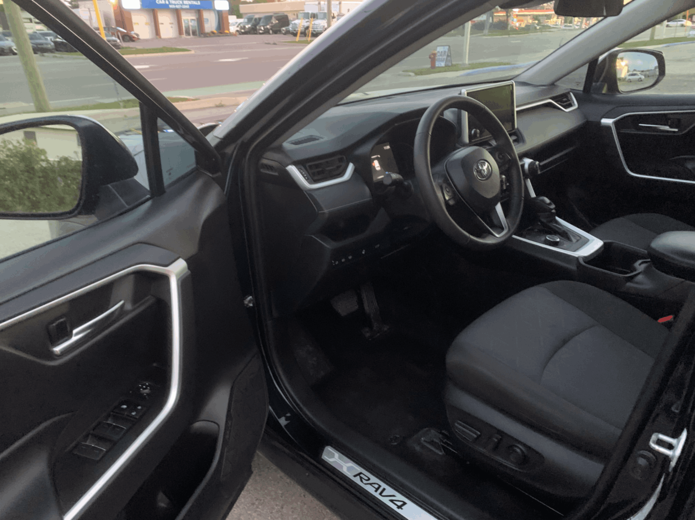 /royaltyenterprises/2024-Toyota-RAV4-3398495246939035.jpg