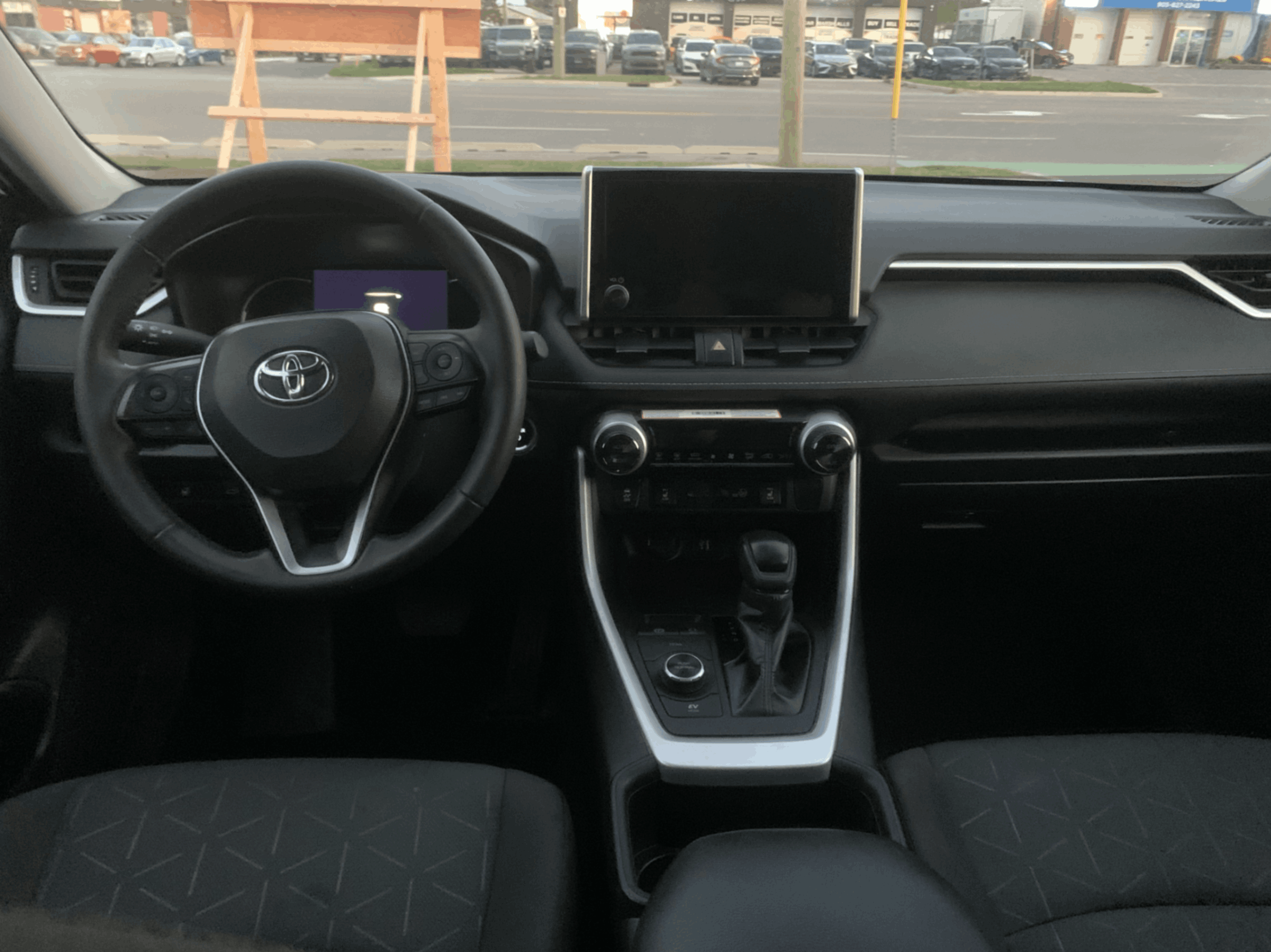 /royaltyenterprises/2024-Toyota-RAV4-8824034793202609.jpg