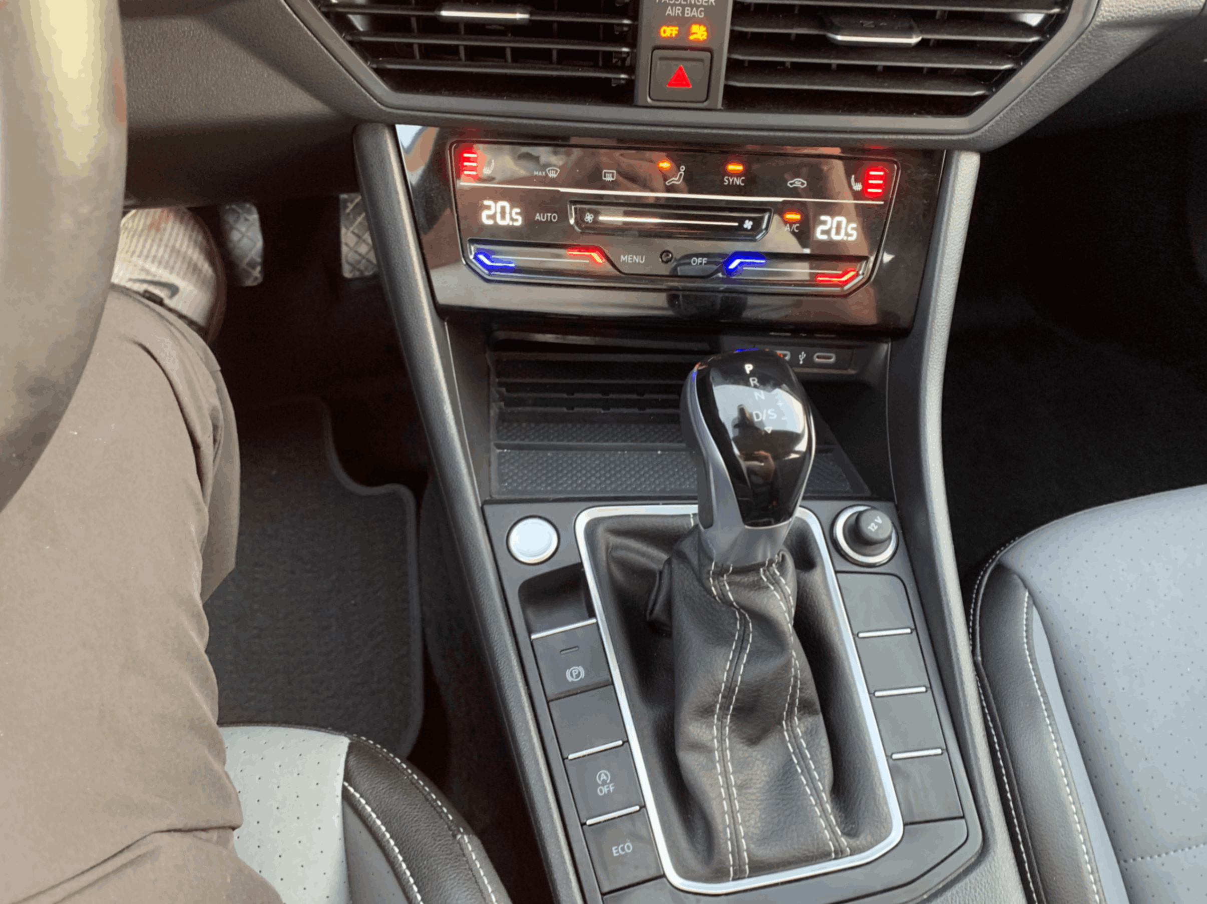 /royaltyenterprises/2025-Volkswagen-Jetta-5491352896985056.jpg