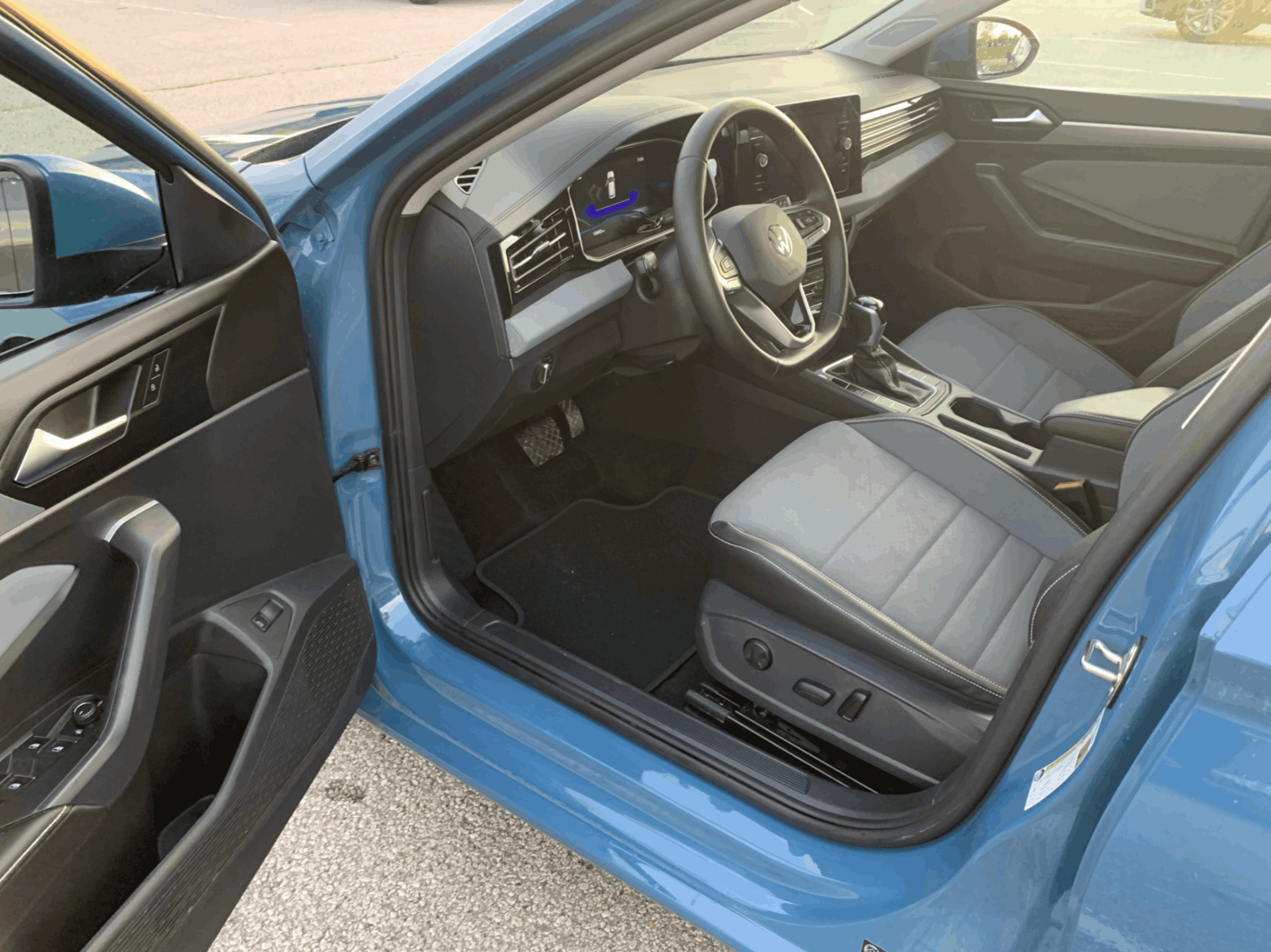 /royaltyenterprises/2025-Volkswagen-Jetta-8284233193326549.jpg