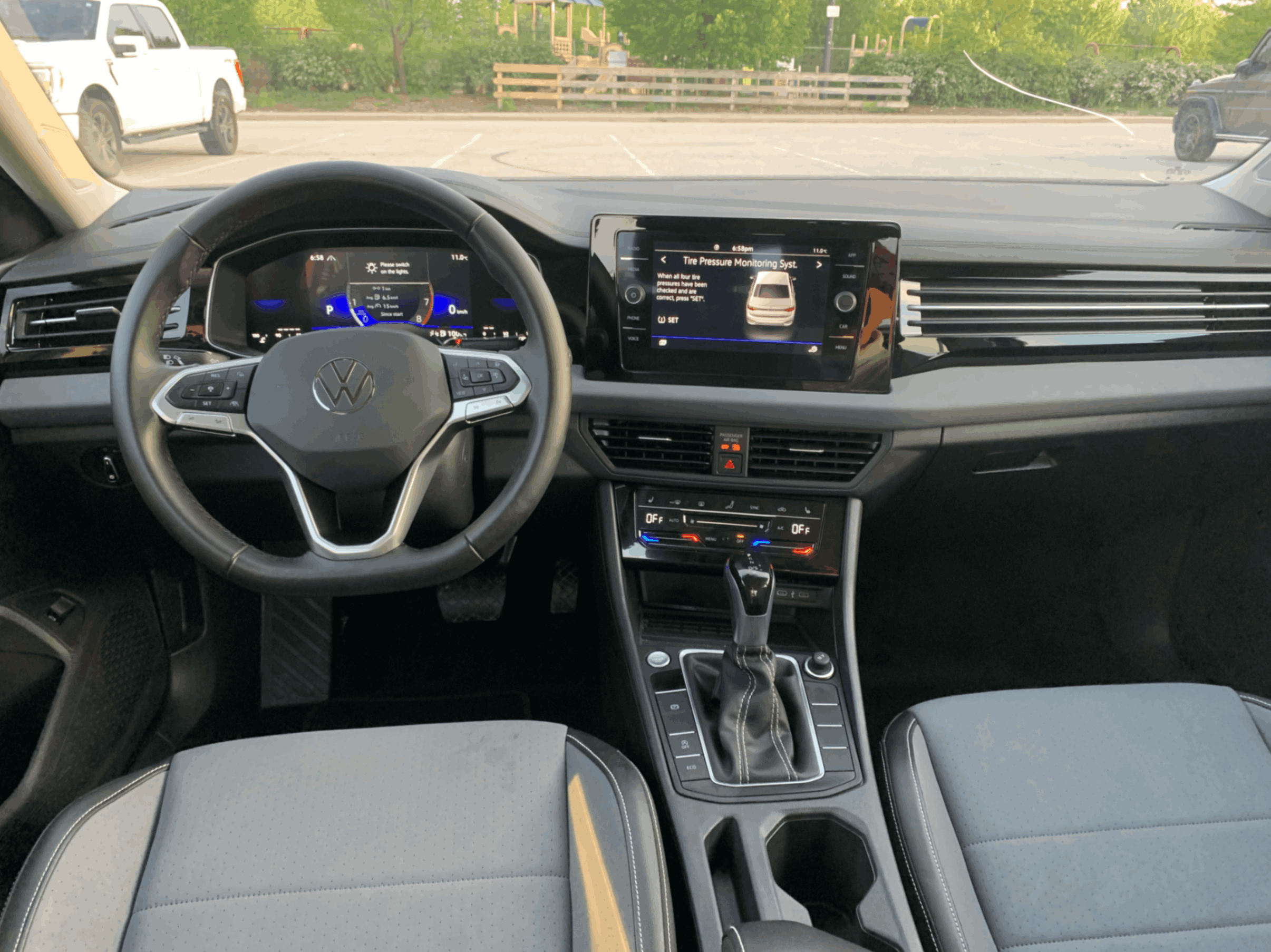 /royaltyenterprises/2025-Volkswagen-Jetta-9141454969737812.jpg