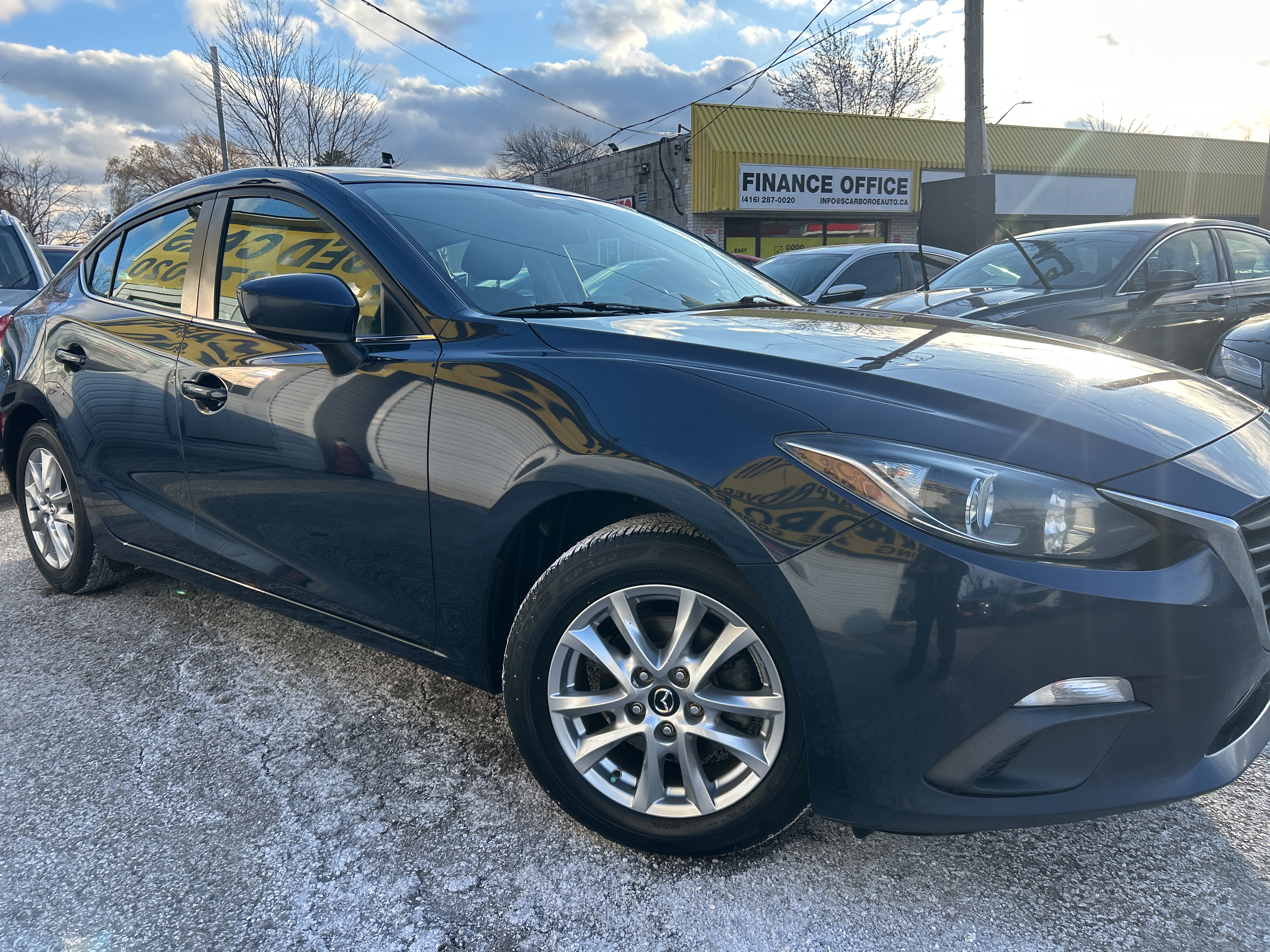 2014 Mazda Mazda3 TOURING/NAVI/CAMERA/POWER ROOF/P.GROUB/BLUETOOTH/FOG LIGHTS/ALLOYS /CLEAN CAR FAX