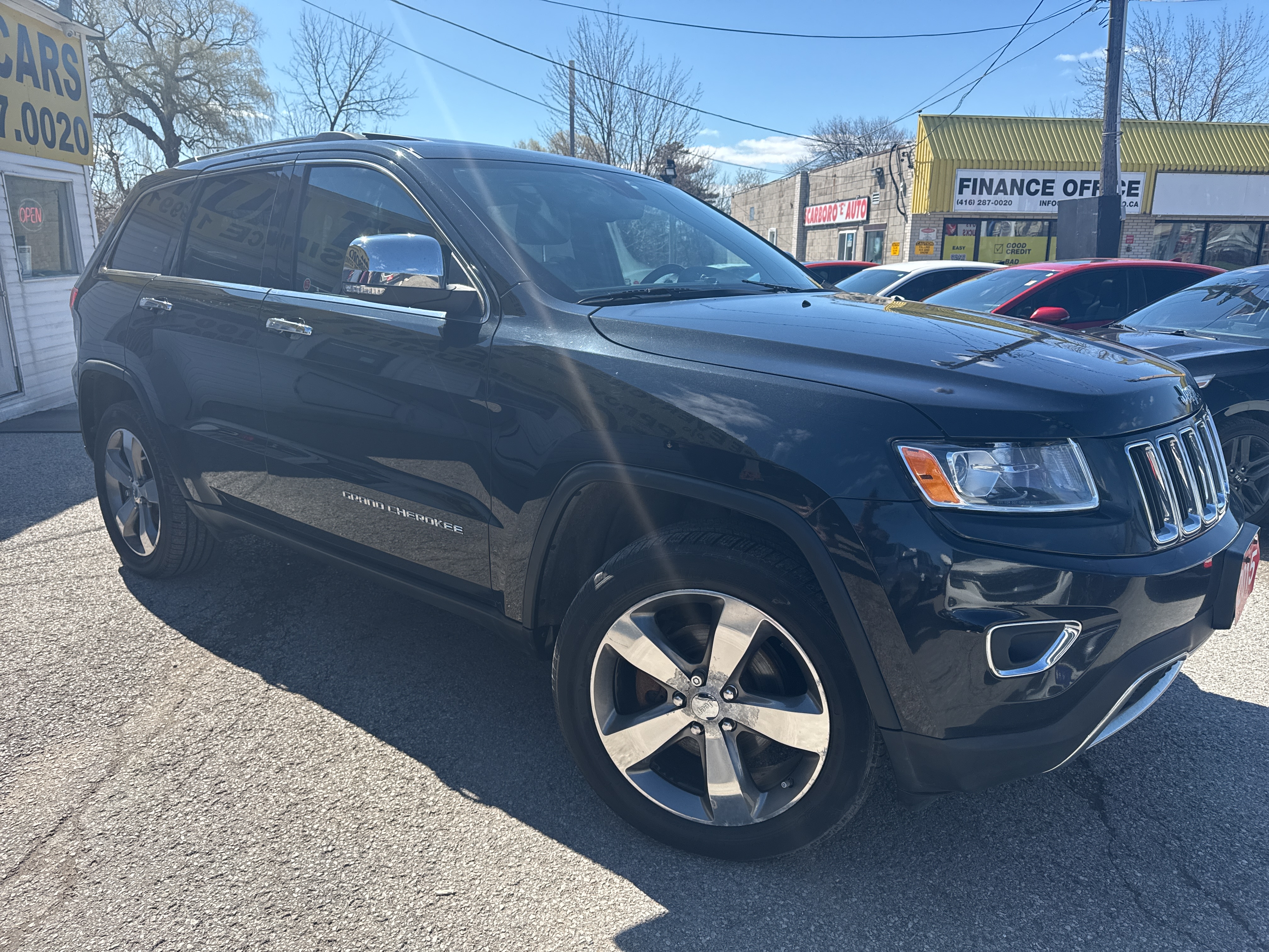 2015 Jeep Grand Cherokee Limited/AWD/NAVI/CAMERA/LEATHER/ROOF/POWER&HEATED SEATS/BLUE TOOTH/FOG LIGHTS/ALLOYS/CLEAN CARFAX
