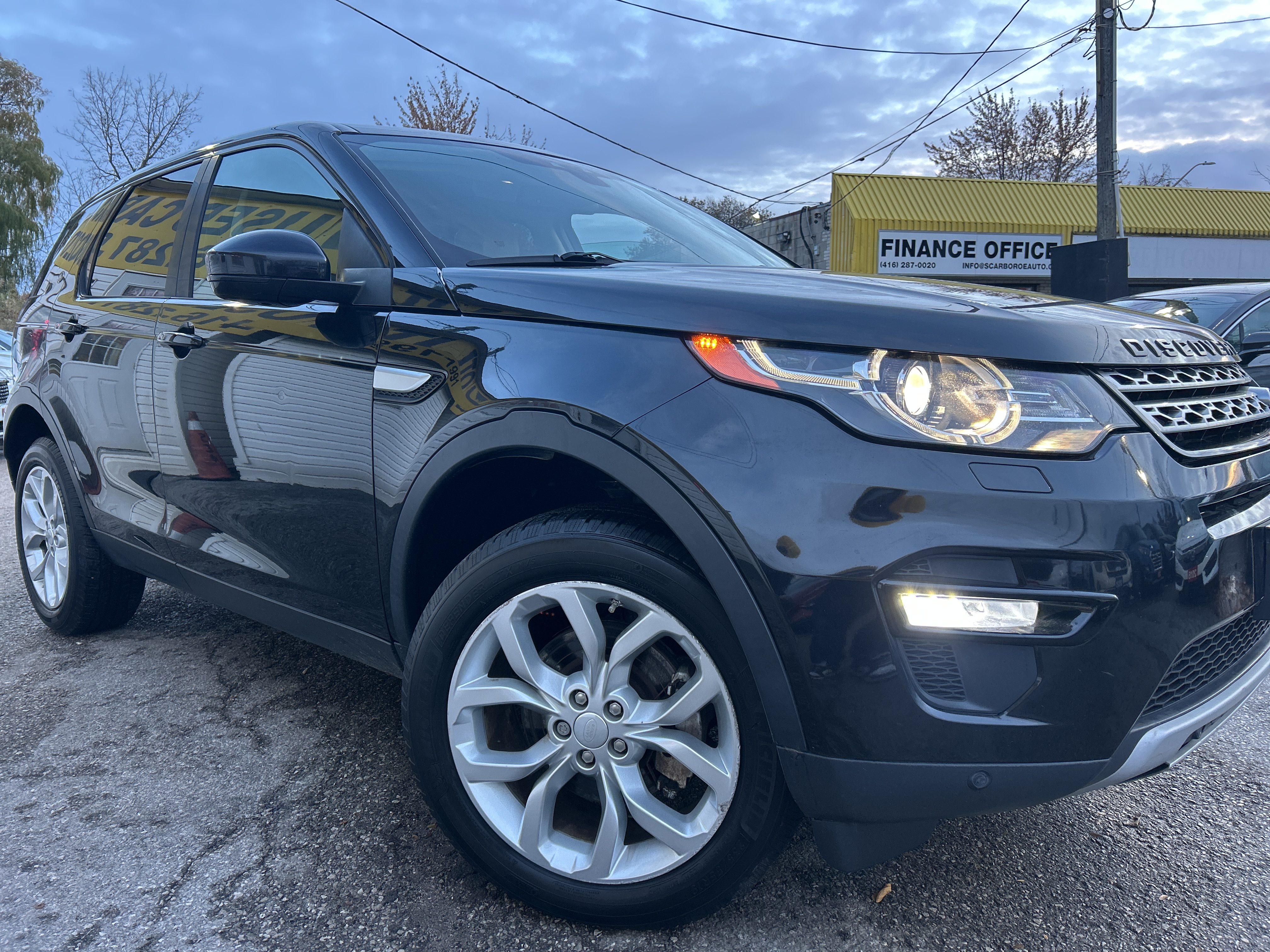 2015 Land Rover Discovery Sport HSE/AWD/NAVI/CAMERA/POWER&HEATED SEATS/LEATHER/ROOF/7 PASSENGERS/LOADED/ALLOYS