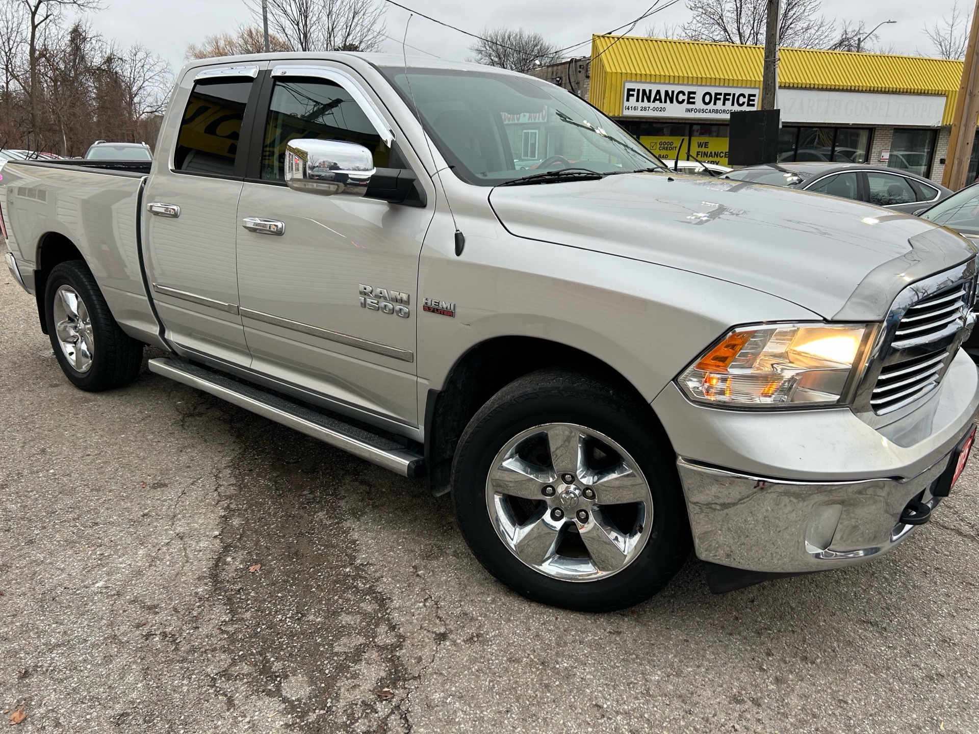 2015 RAM 1500 Big Horn/4WD/POWER GROUP/BLUE TOOTH/RUNING BOARDS/FOG LIGHTS/ALLOYS/CLEAN CARFAX