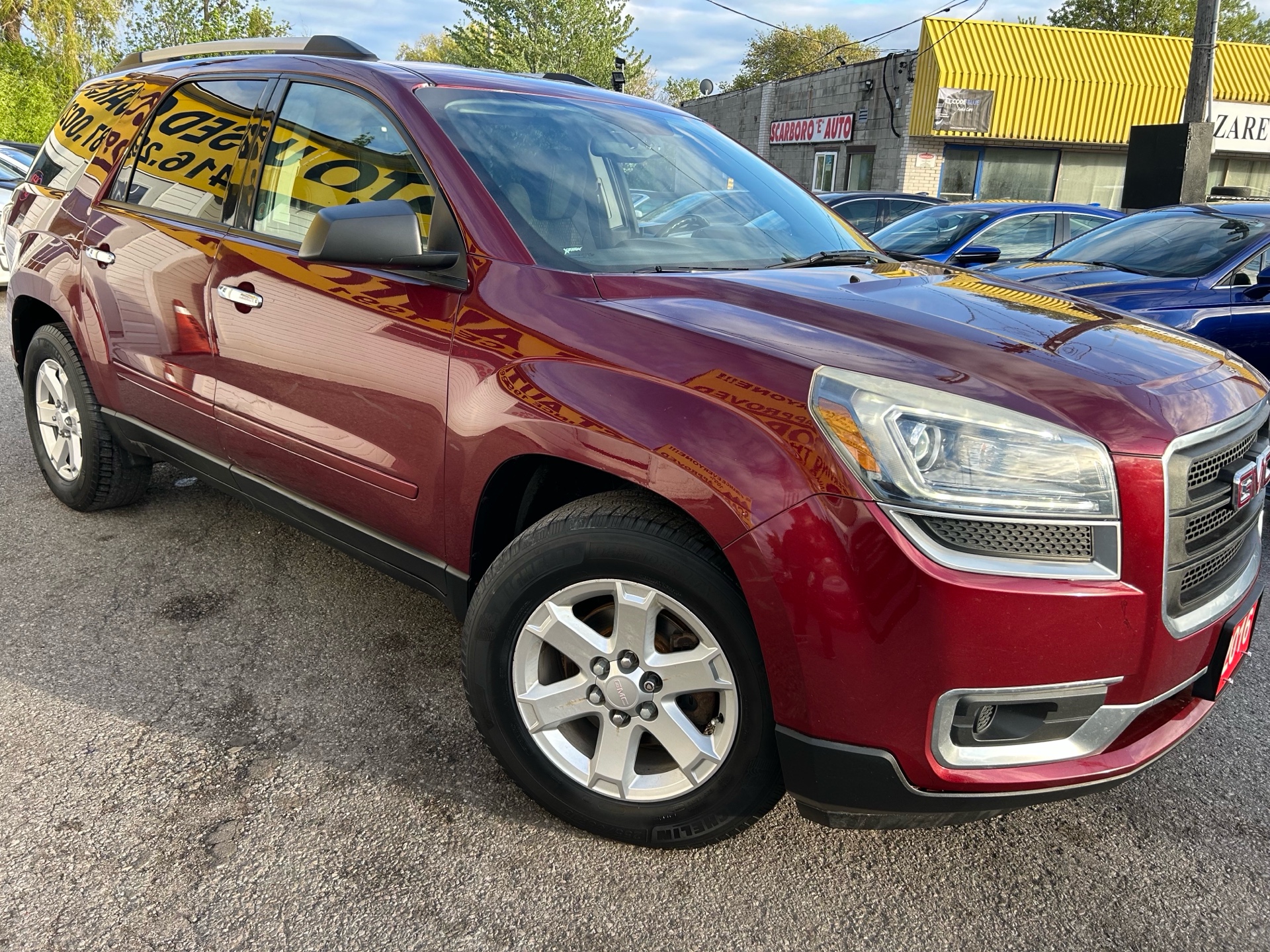 2016 GMC Acadia SLE/AWD/CAMERA/7 PASSENGERS/P.GROUP/P.SEAT/BLUE TOOTH/FOG LIGHTS/ALLOYS/CLEAN CAR FAX