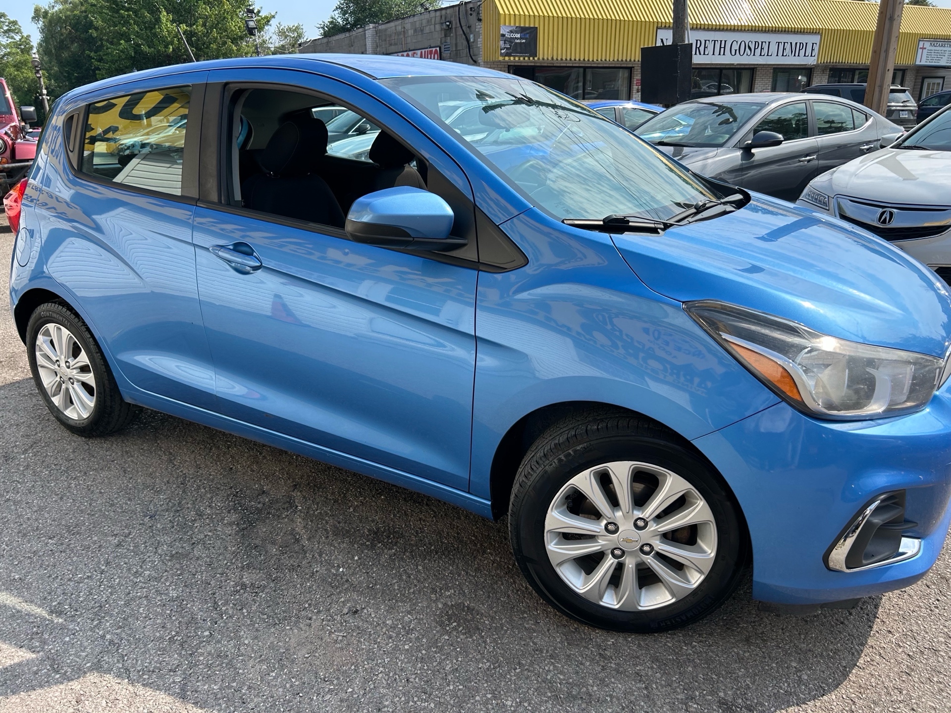 2017 Chevrolet Spark LT/CAMERA/POWER GROUP/BLUE TOOTH/FOG LIGHTS/ALLOYS/VERY CLEAN