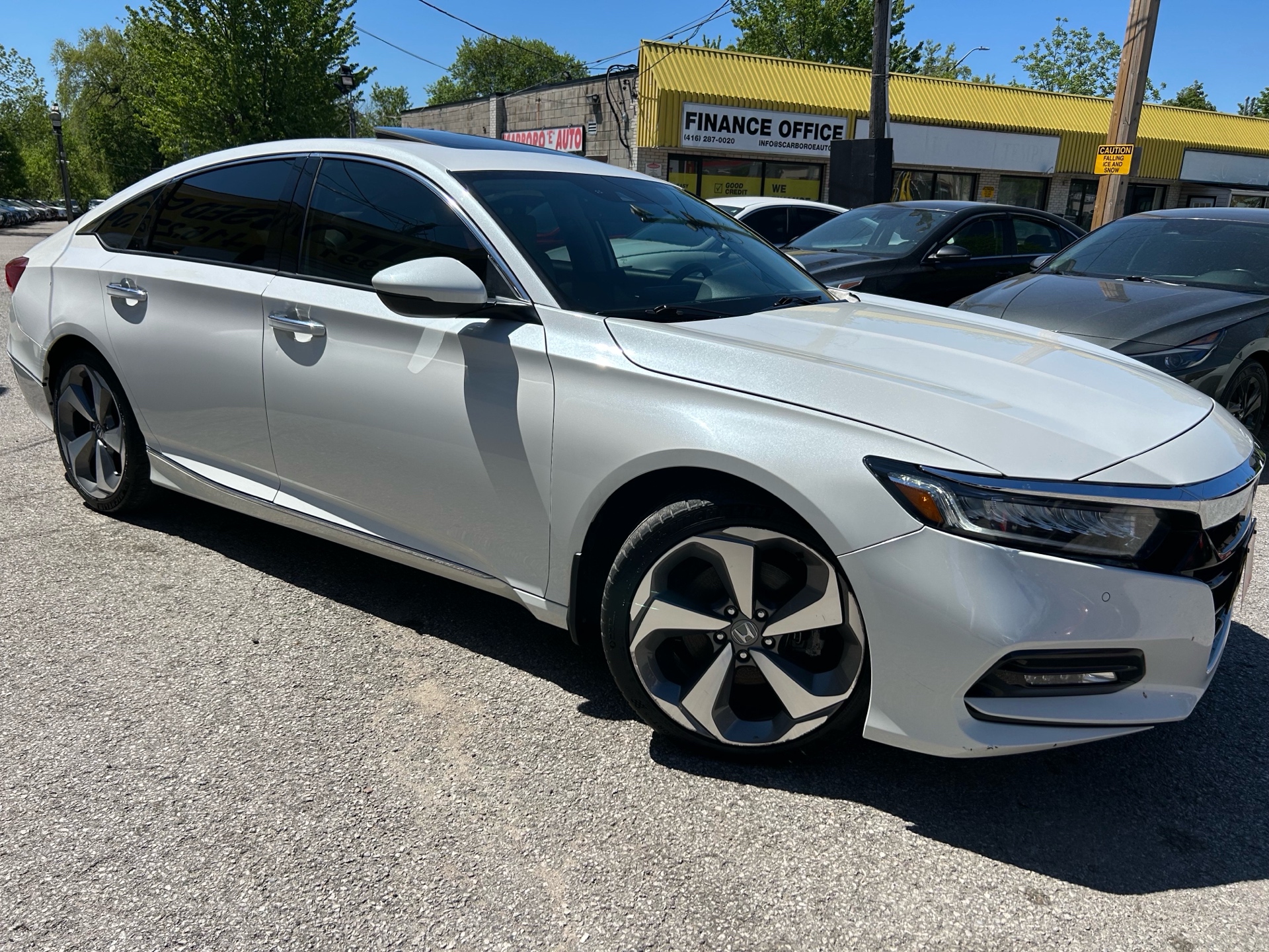 2018 Honda Accord Touring/NAVI/LEATHER/ROOF/P.SEATS/BLUE TOOTH/FOG LIGHTS/LOADED/ALLOYS/CLEAN CARFAX